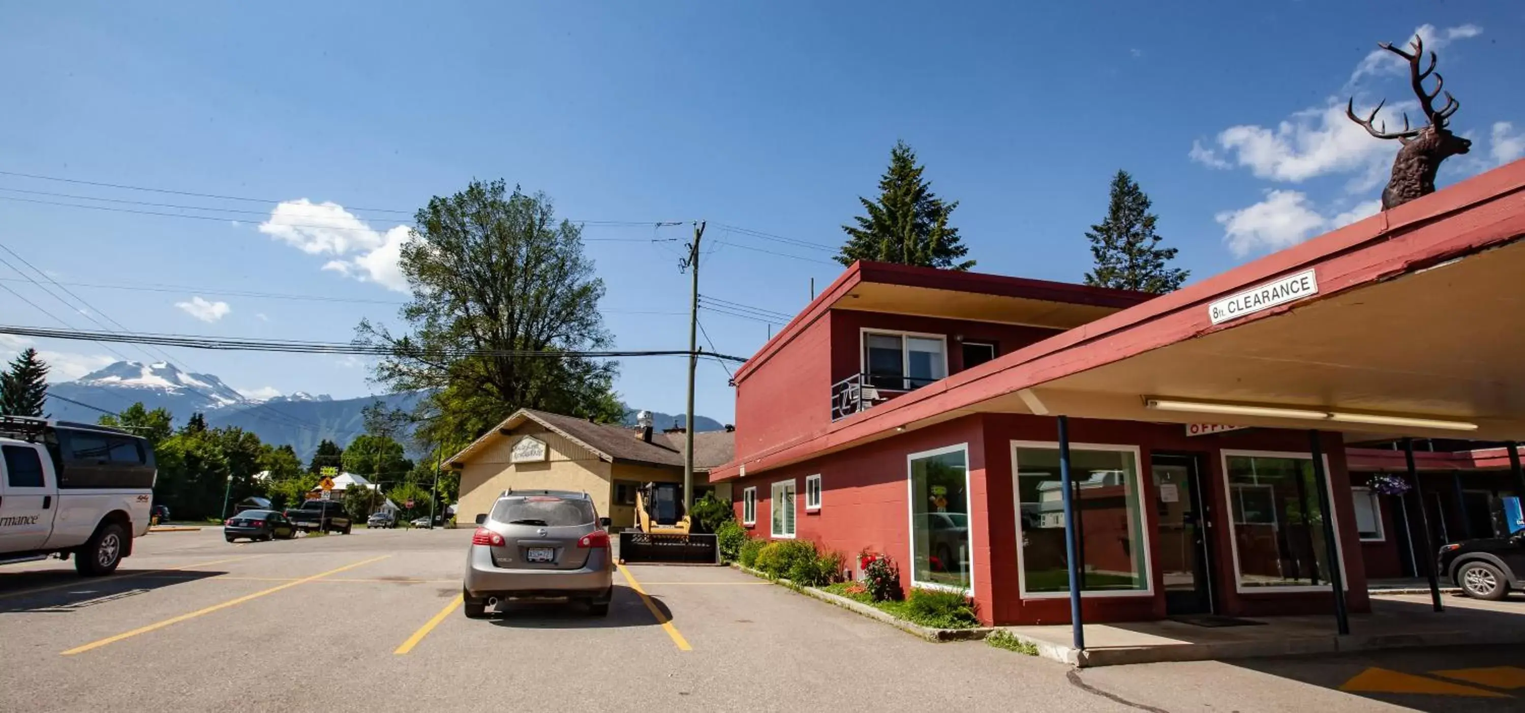 Property Building in Revelstoke Lodge