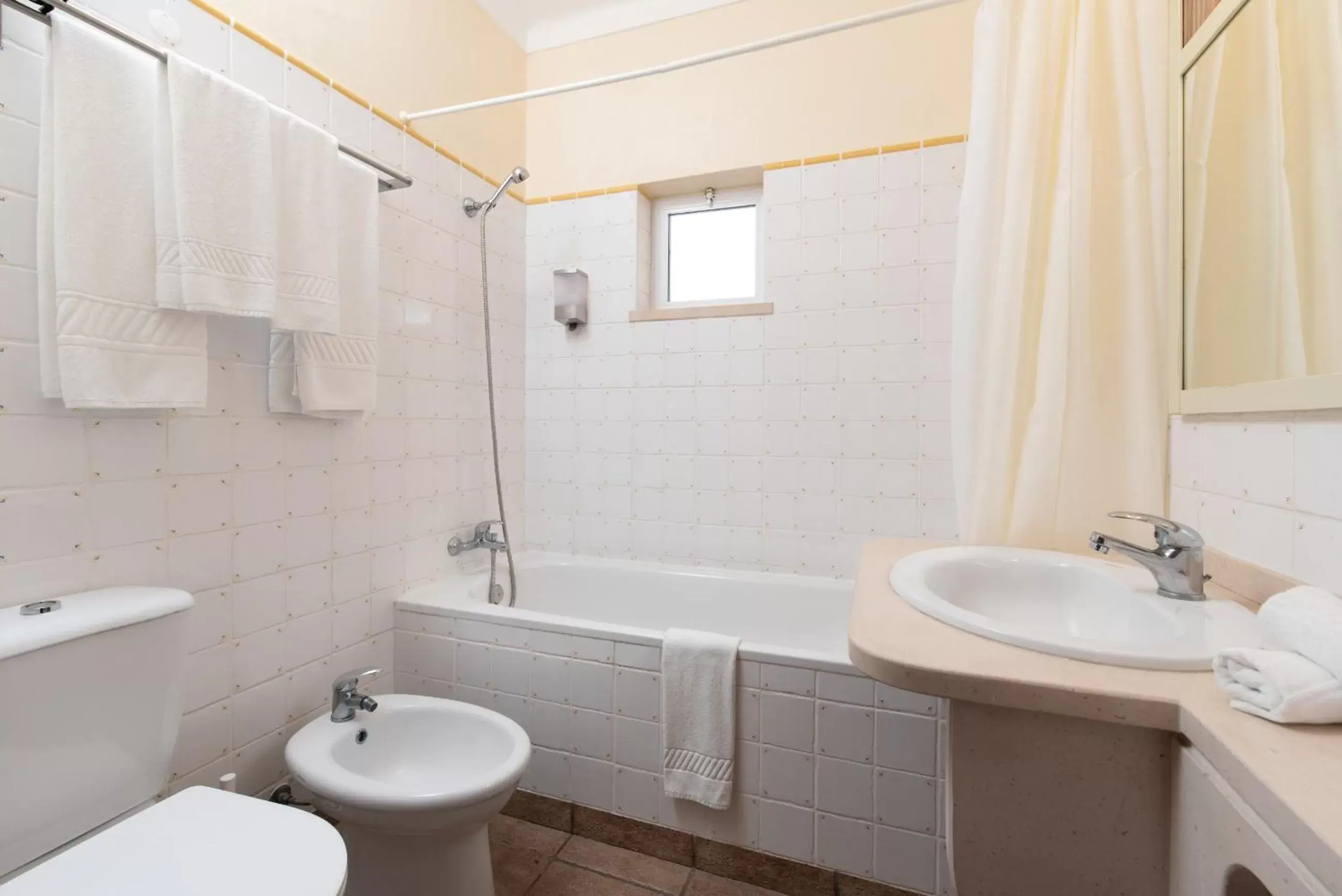 Bathroom in Hotel Rural Monte da Leziria