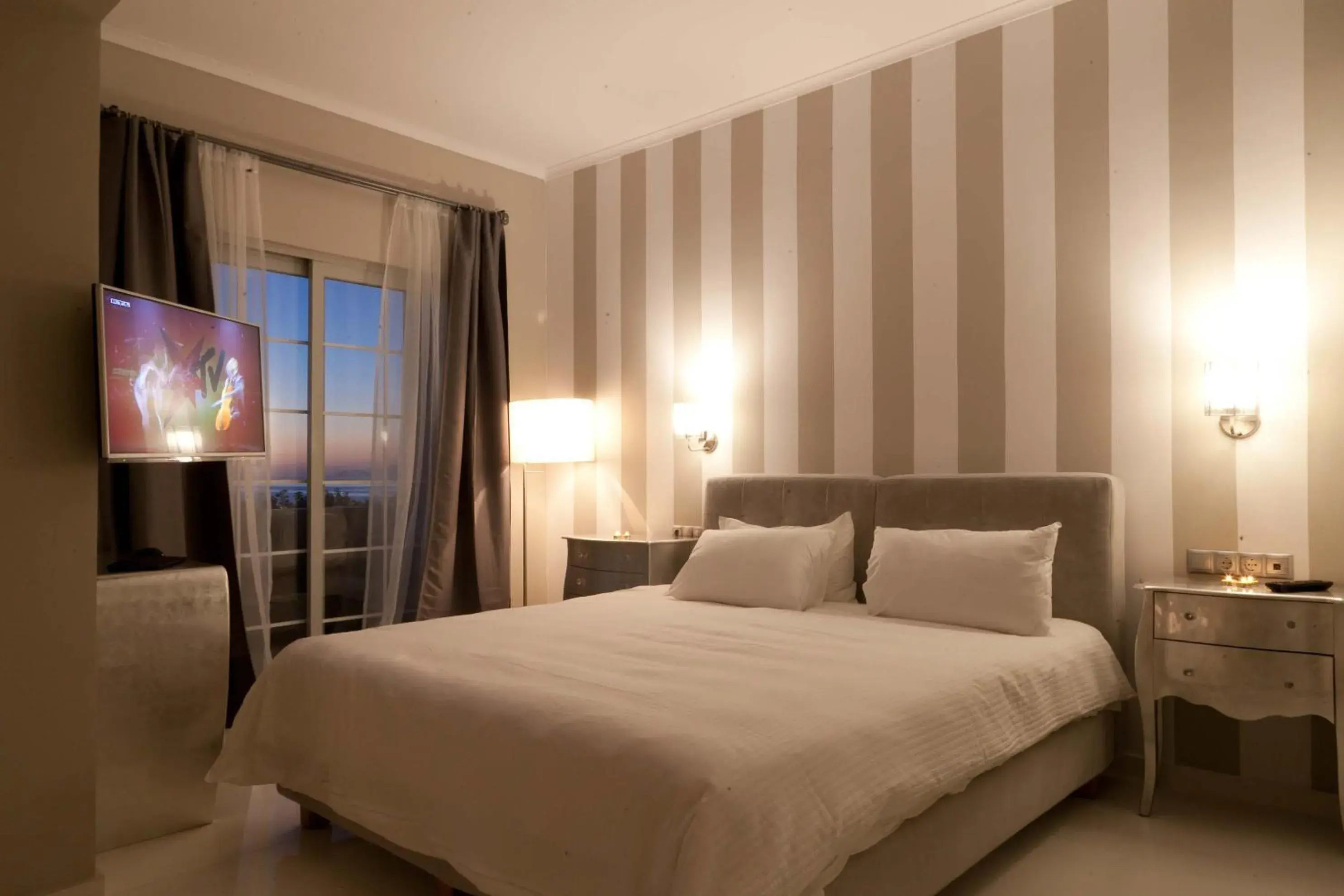 Bedroom, Bed in Georgioupolis Beach Hotel