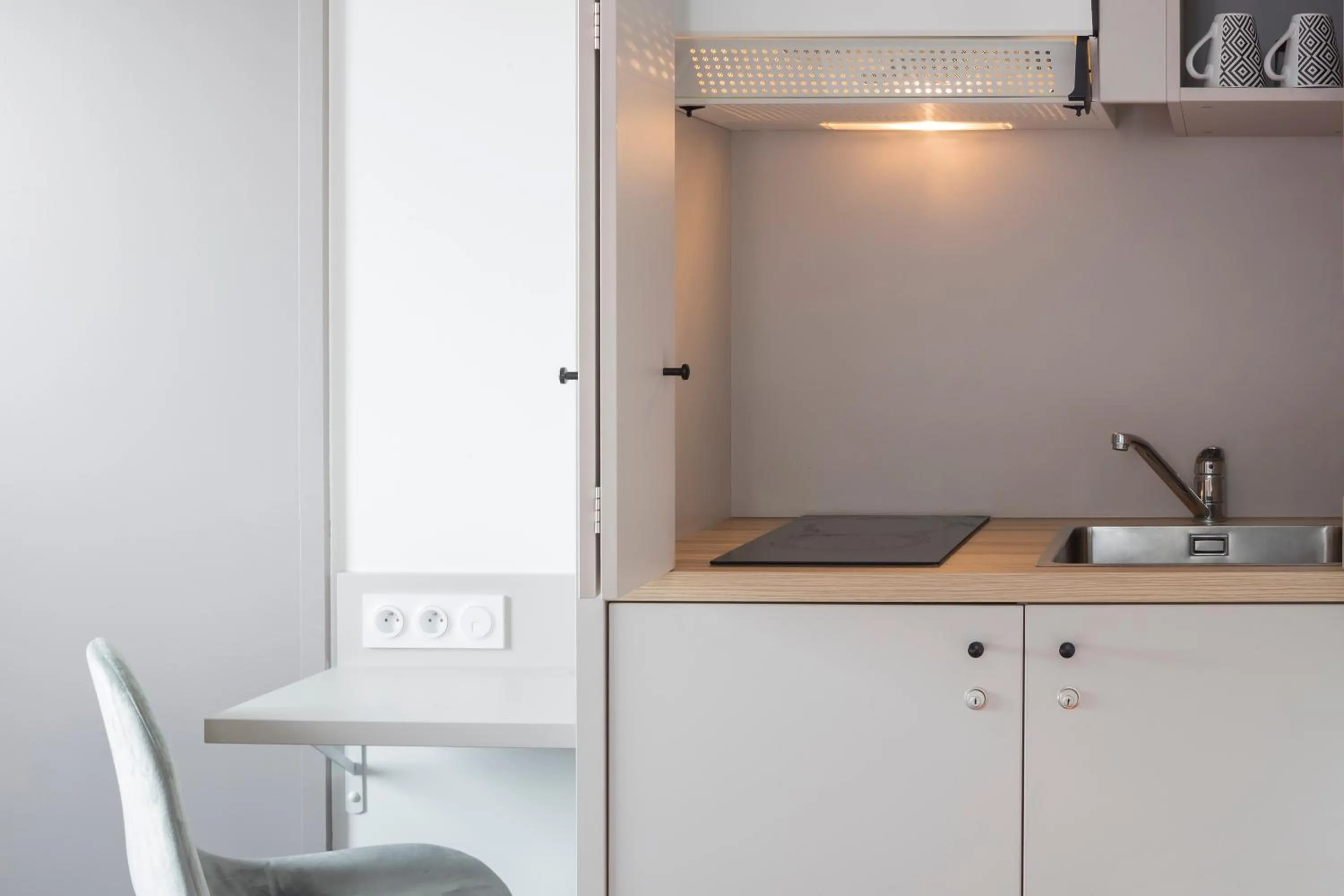 Kitchen or kitchenette in Aka Lodge Lyon Eurexpo Arena Stadium