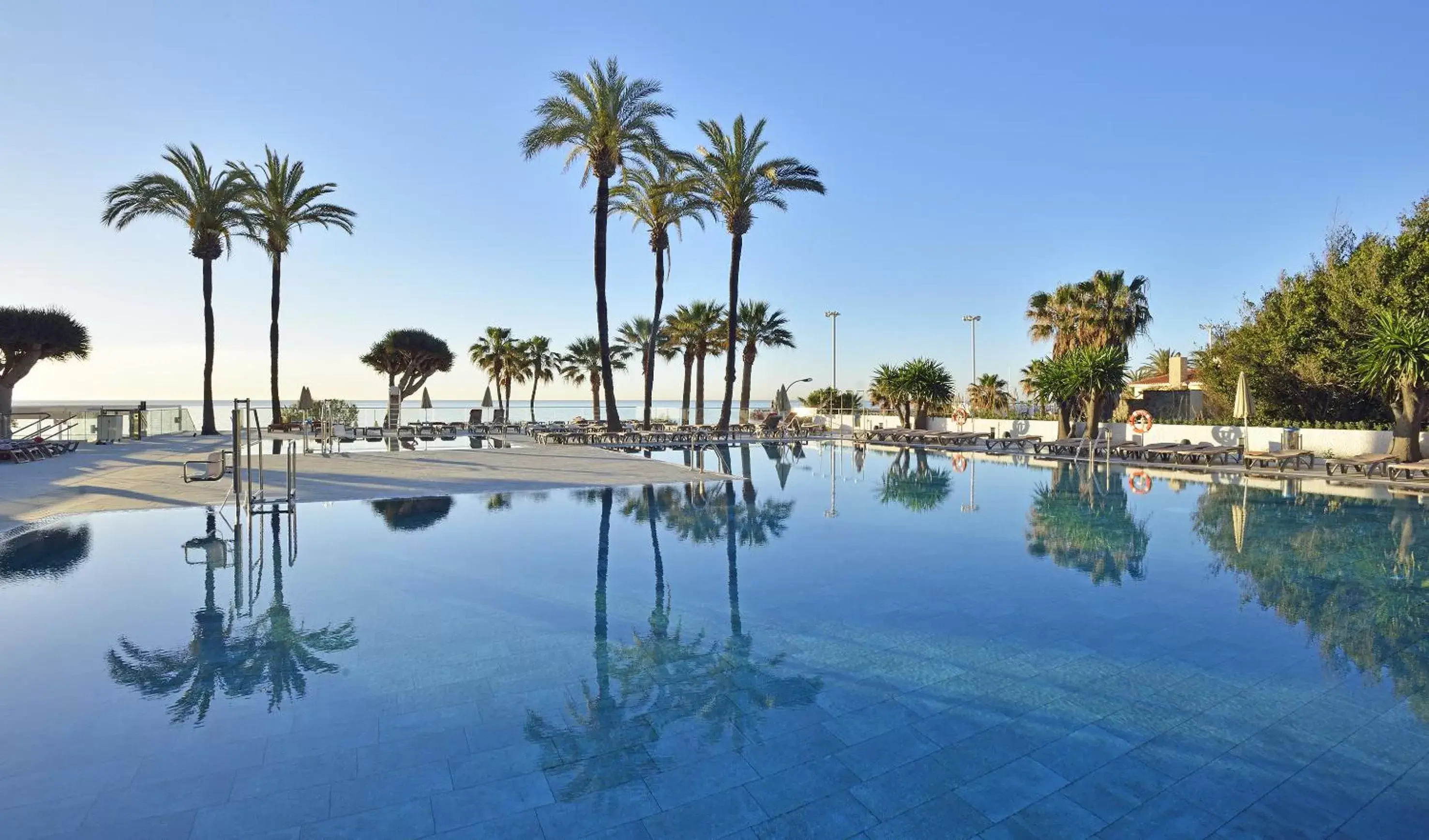 Sea view, Swimming Pool in Hotel Ocean House Costa del Sol, Affiliated by Meliá