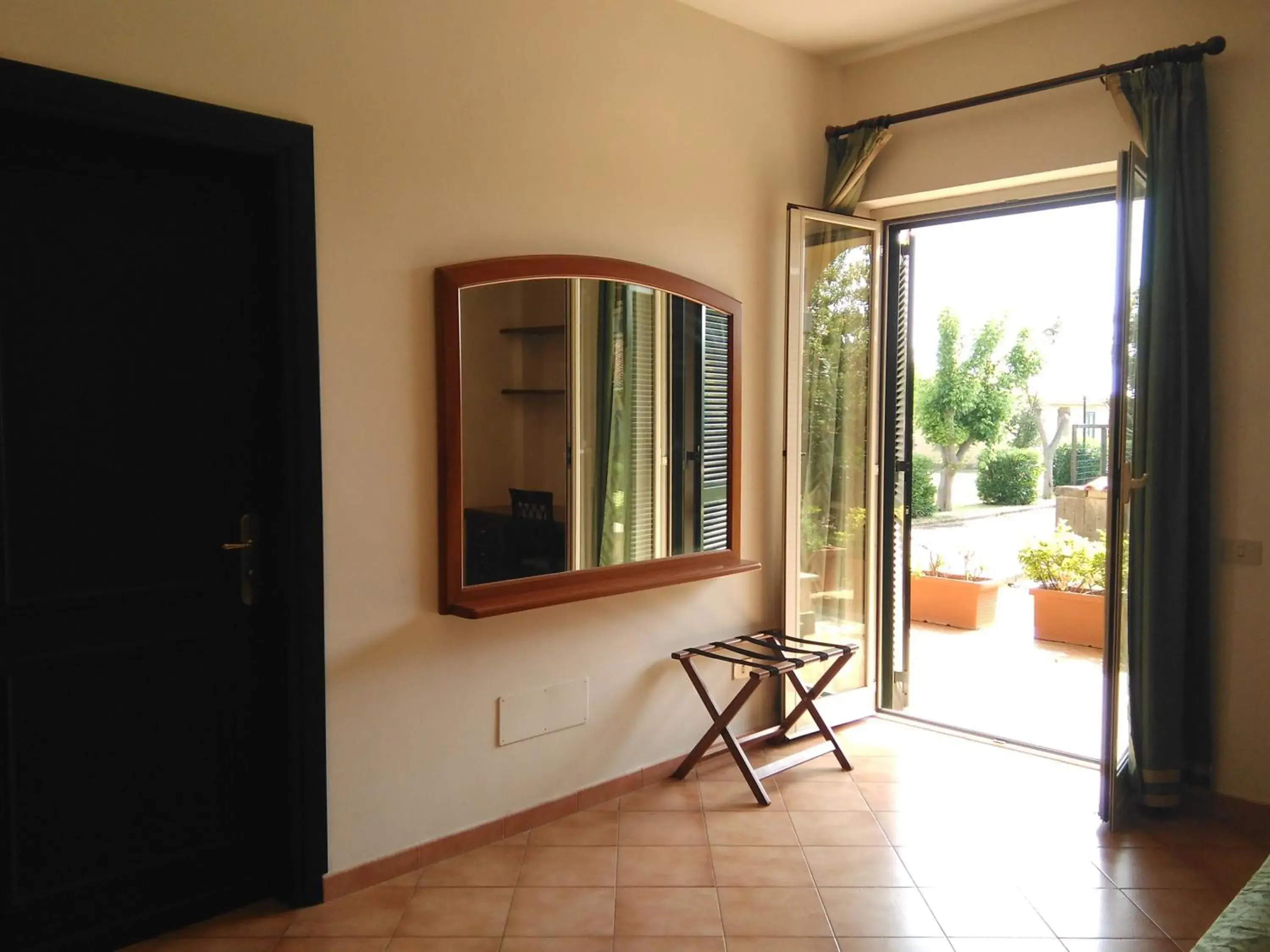 Bed, Balcony/Terrace in Hotel Baia Del Sole