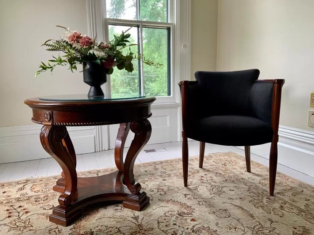 Seating area in Woodbourne Inn