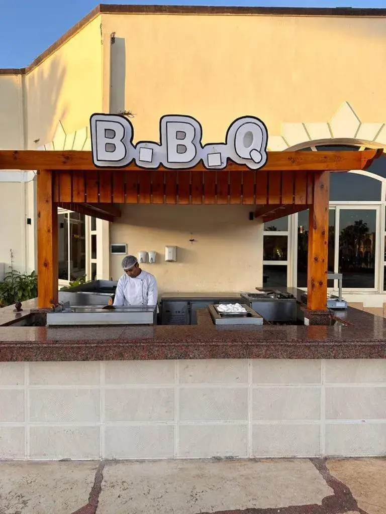 Restaurant/places to eat in Regency Plaza Aqua Park and Spa Resort Restaurant/places to eat in Regency Plaza Aqua Park and Spa Resort