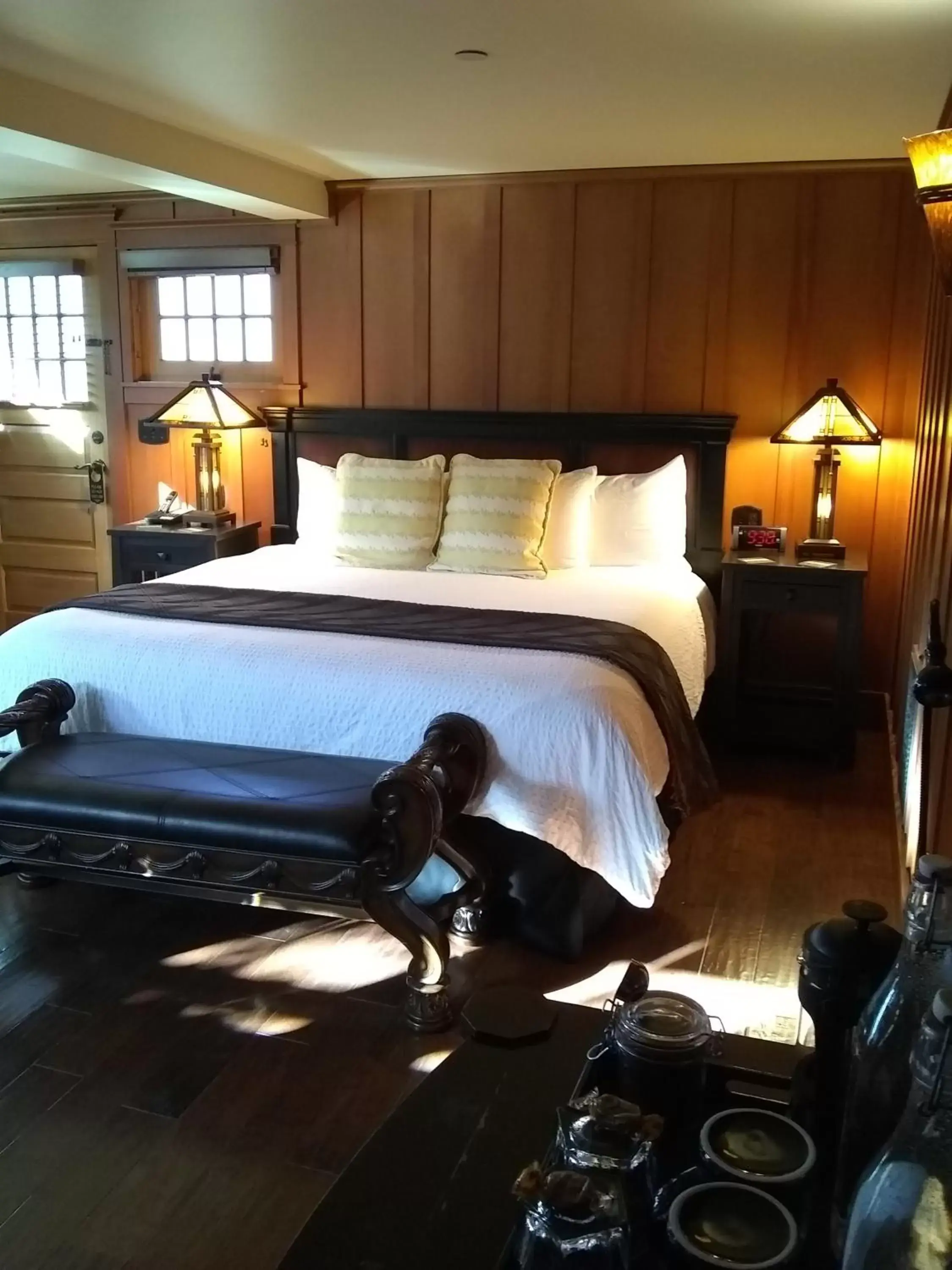 Bed in Noyo Harbor Inn