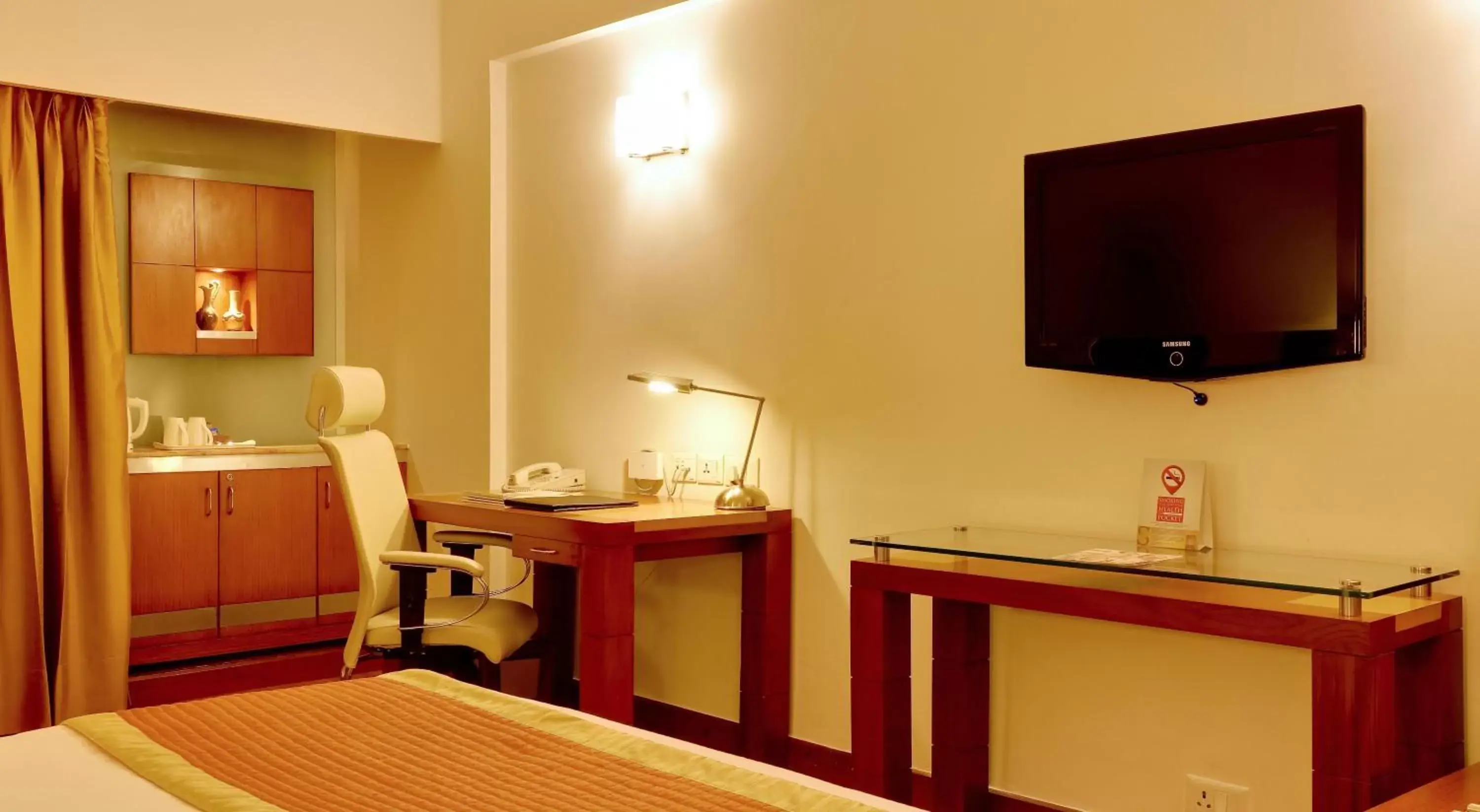 Other, TV/Entertainment Center in The Suryaa Hotel New Delhi