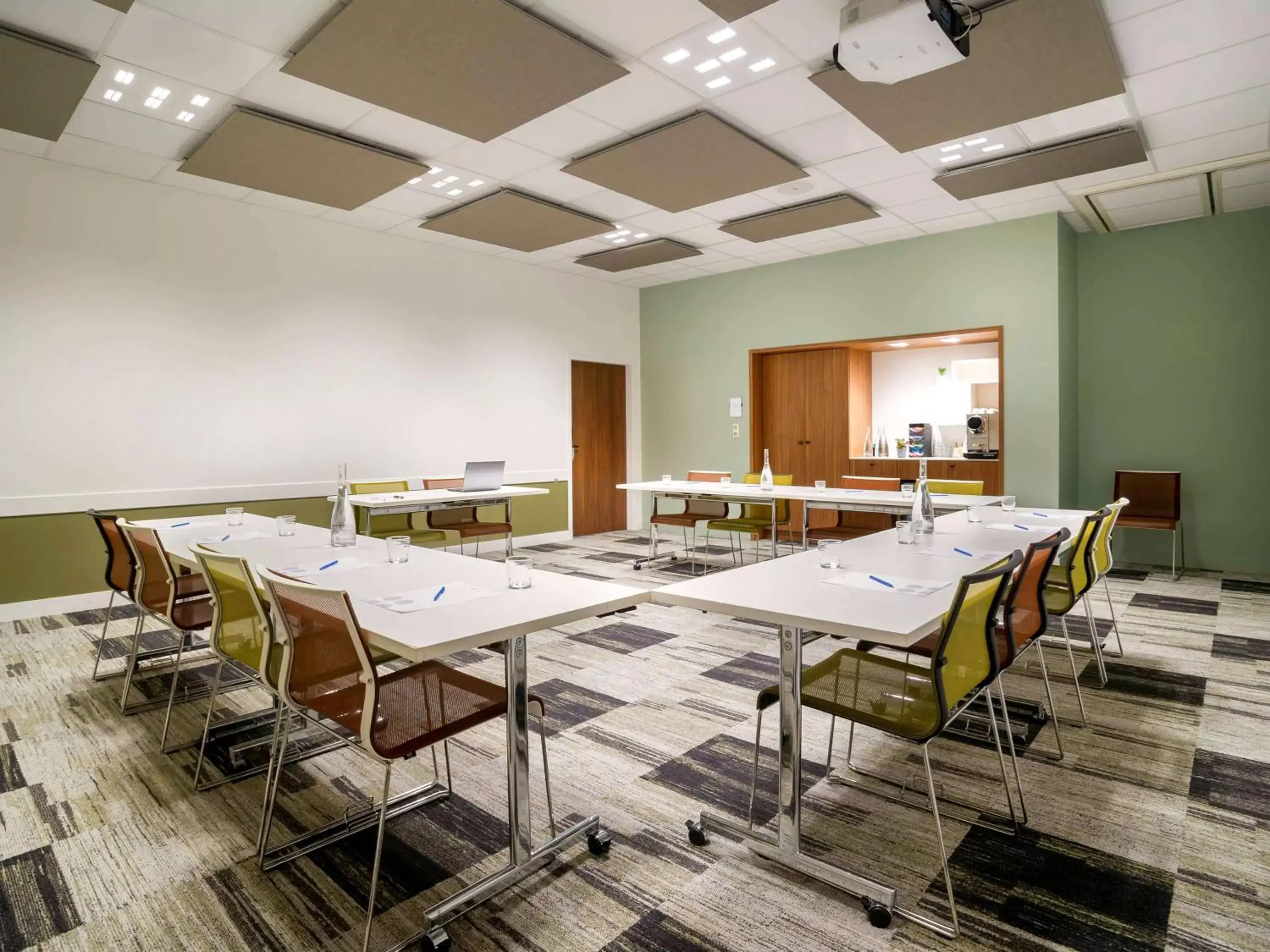 Meeting/conference room in Novotel Lyon Confluence