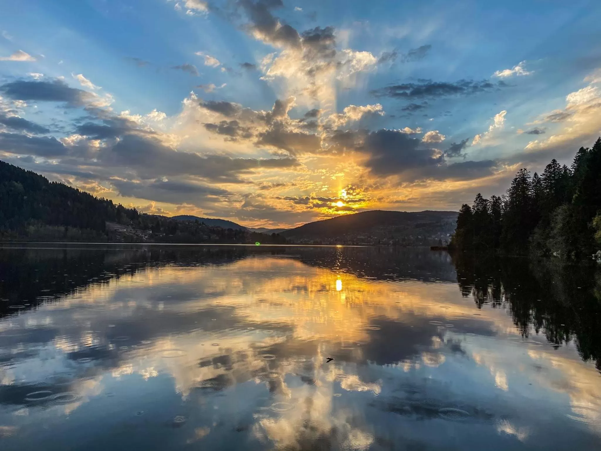 Sunrise in Appart'Hôtel LIDO au bord de l'eau