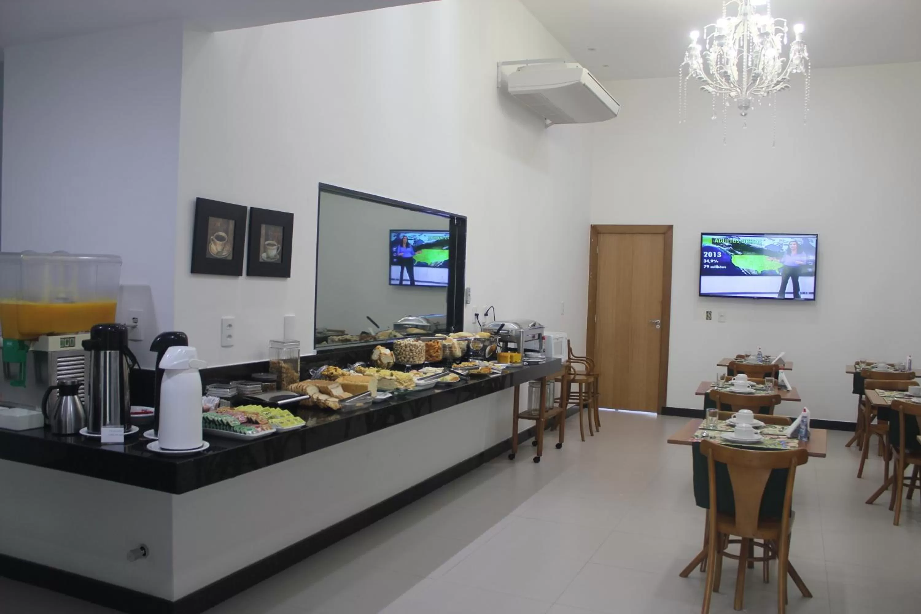 Breakfast in Pratti Hotel