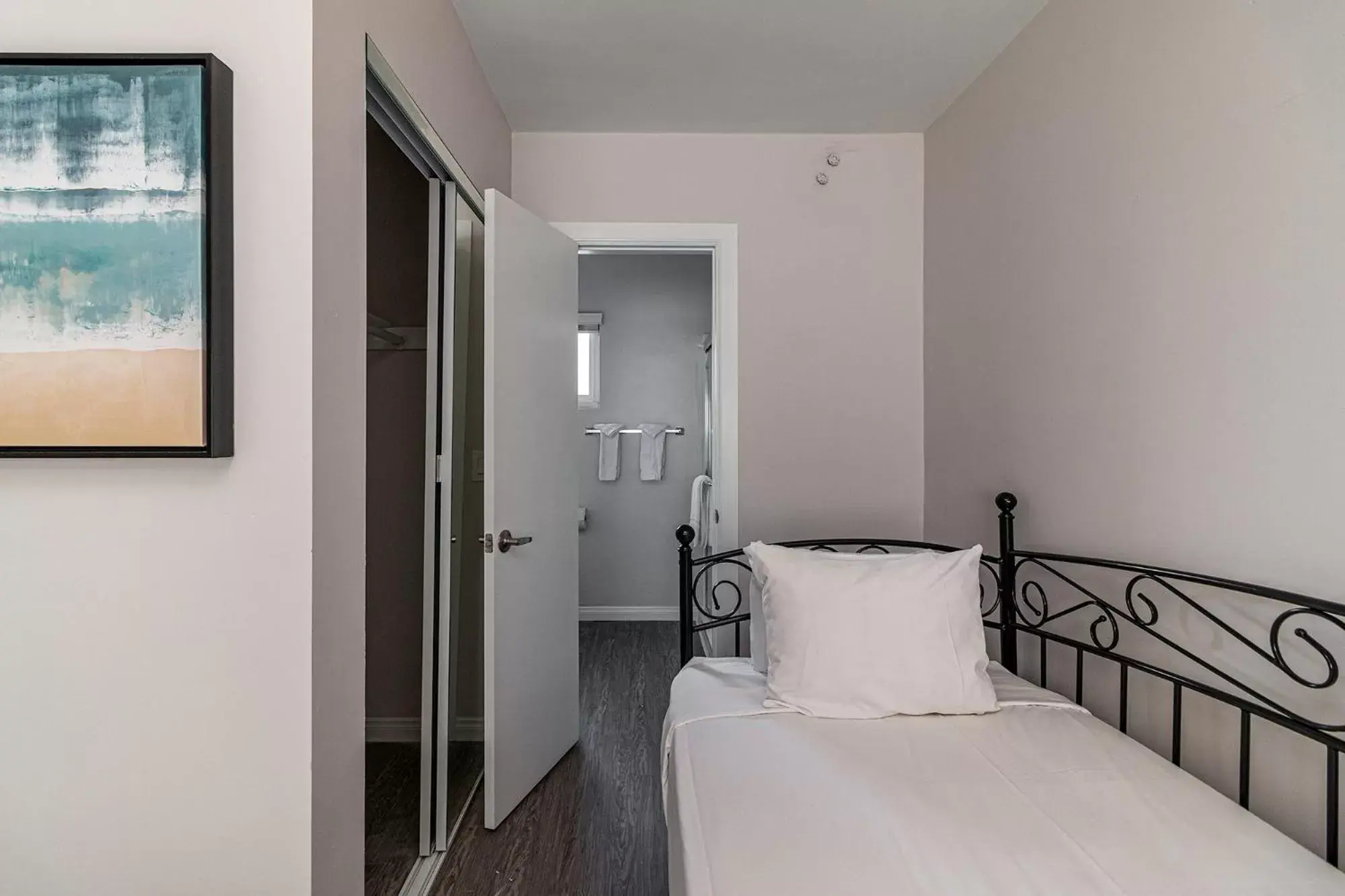 Bedroom, Bed in 2021 Olive