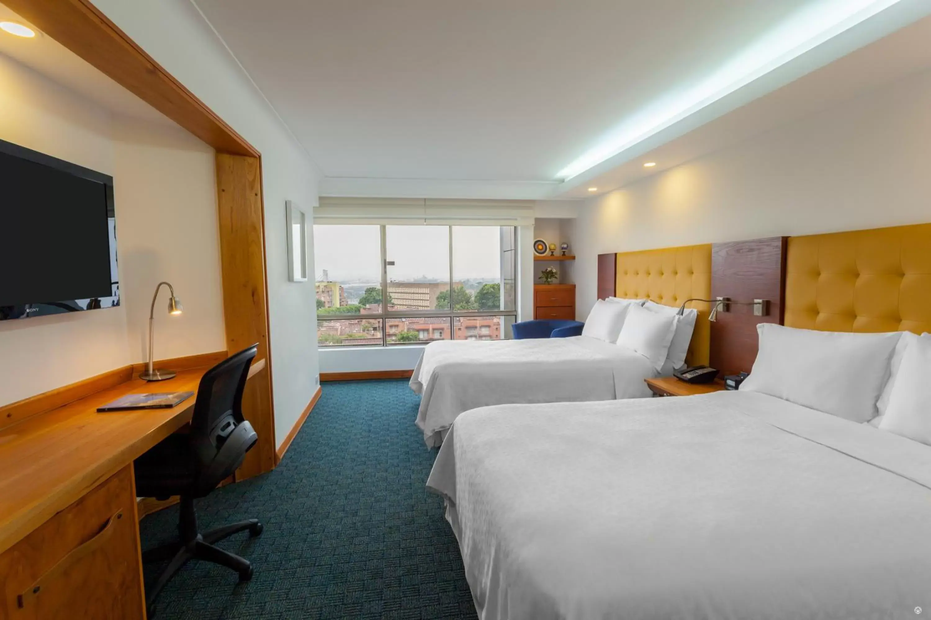 Photo of the whole room in Four Points by Sheraton Medellín