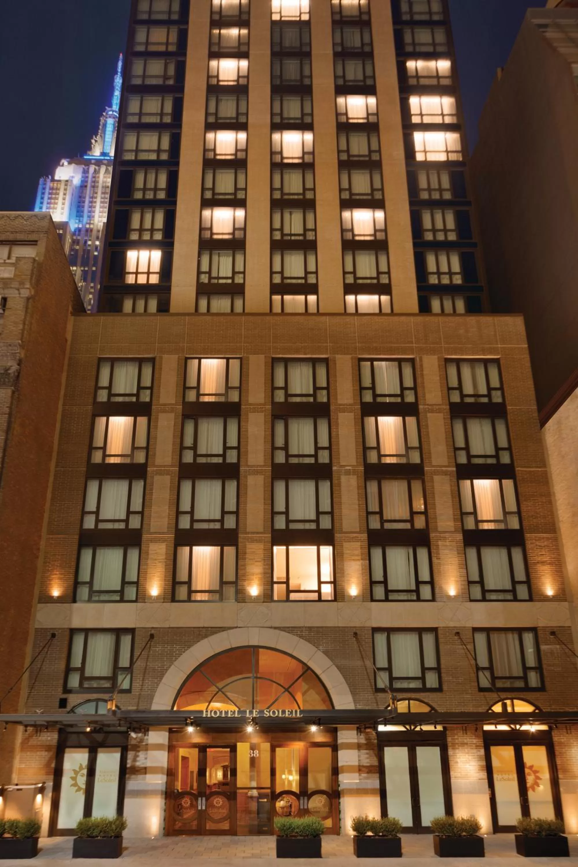 Facade/entrance in Executive Hotel Le Soleil New York