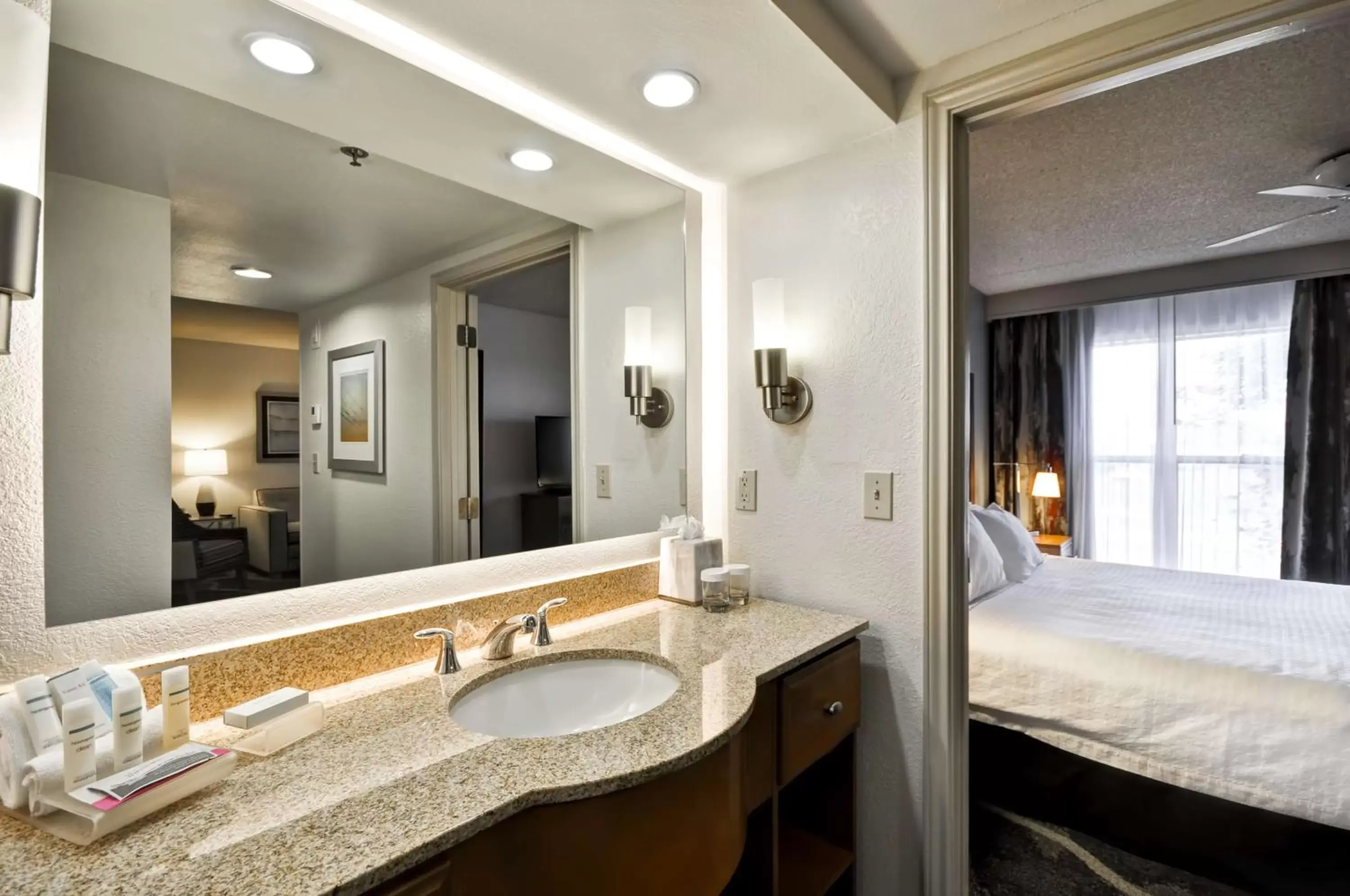 Bed, Bathroom in Homewood Suites by Hilton Phoenix-Biltmore