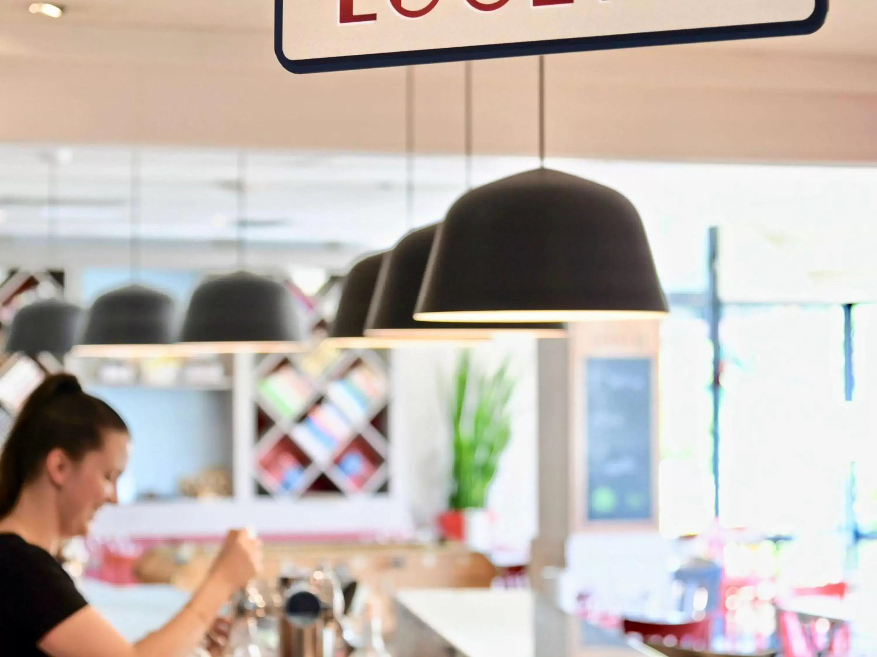 Lounge or bar in Ibis Nantes la Beaujoire Parc Expo