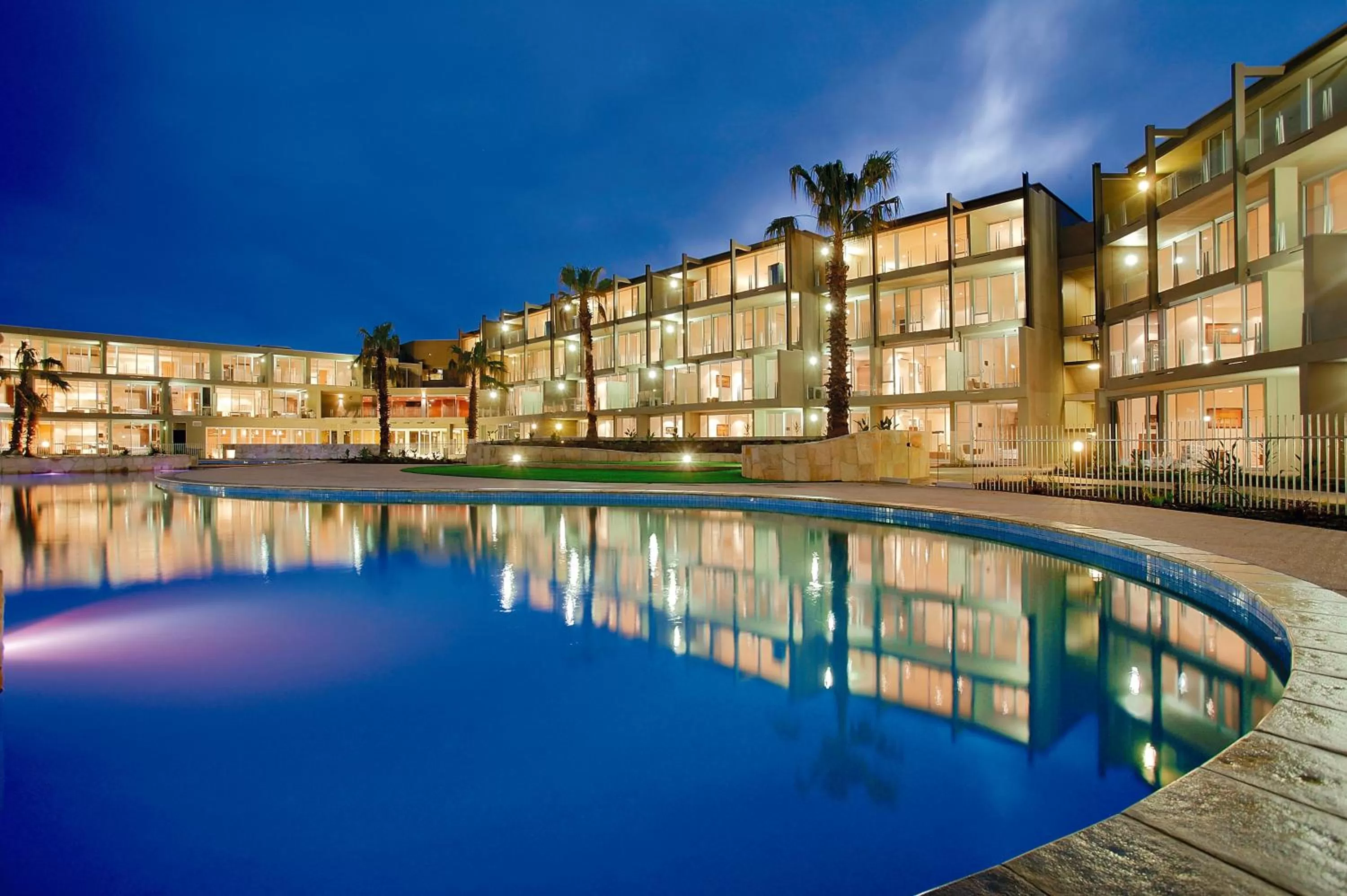 Swimming pool in Wyndham Resort Torquay