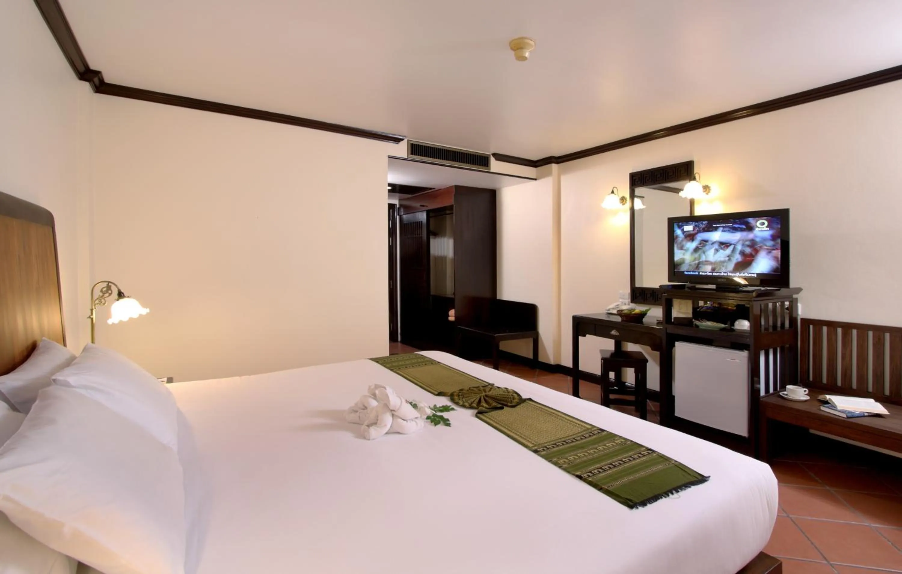 Photo of the whole room, Bed in The Front Village - SHA Plus