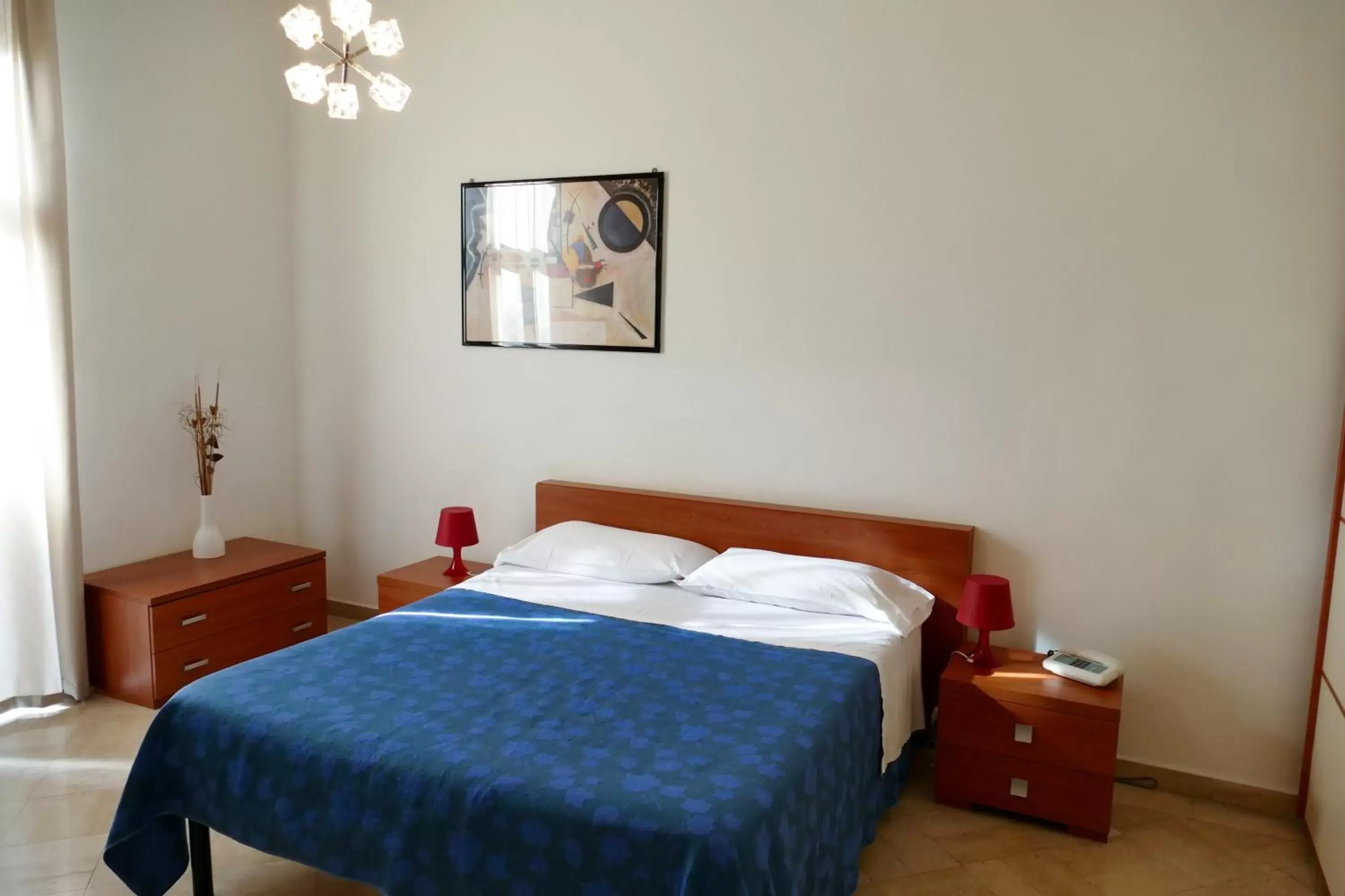 Bedroom, Bed in Visa Residence
