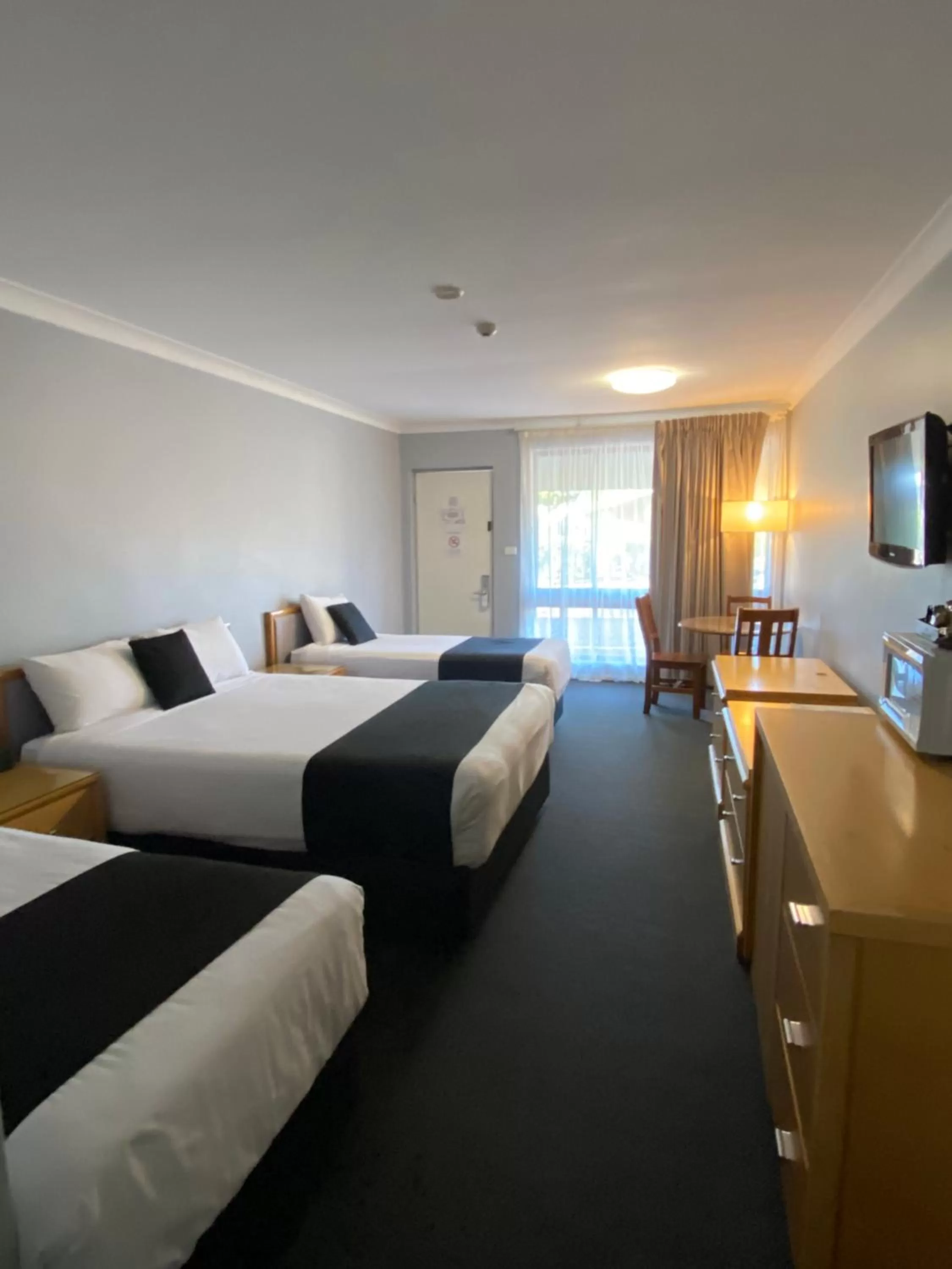 Bed in Old Maitland Inn - Rutherford