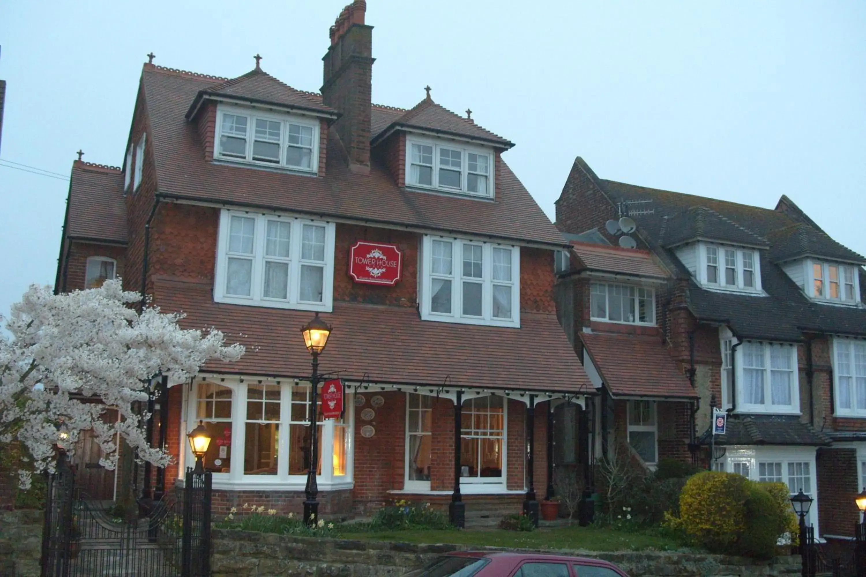 Property building in Tower House 1066 Property building in Tower House 1066