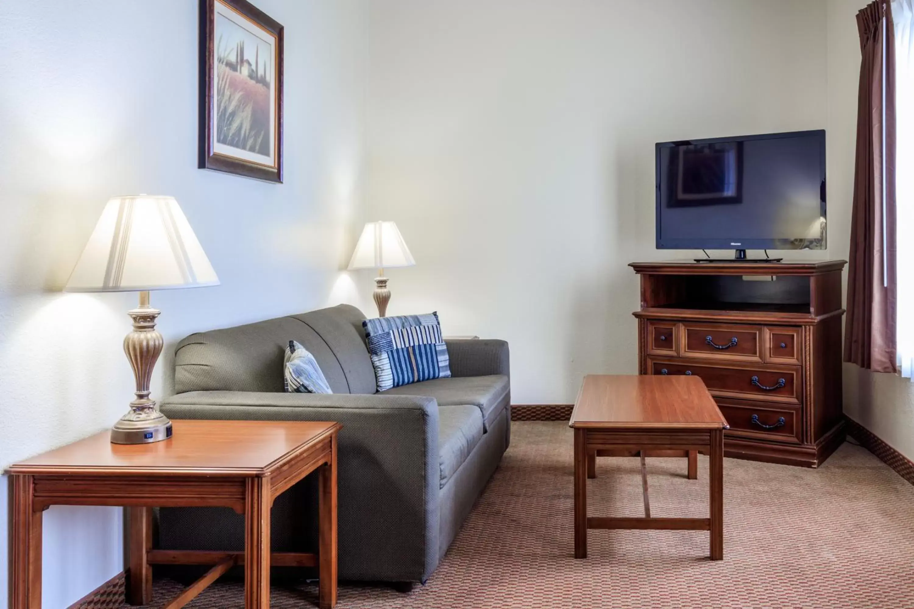 Living room, Seating Area in Branson Towers Hotel