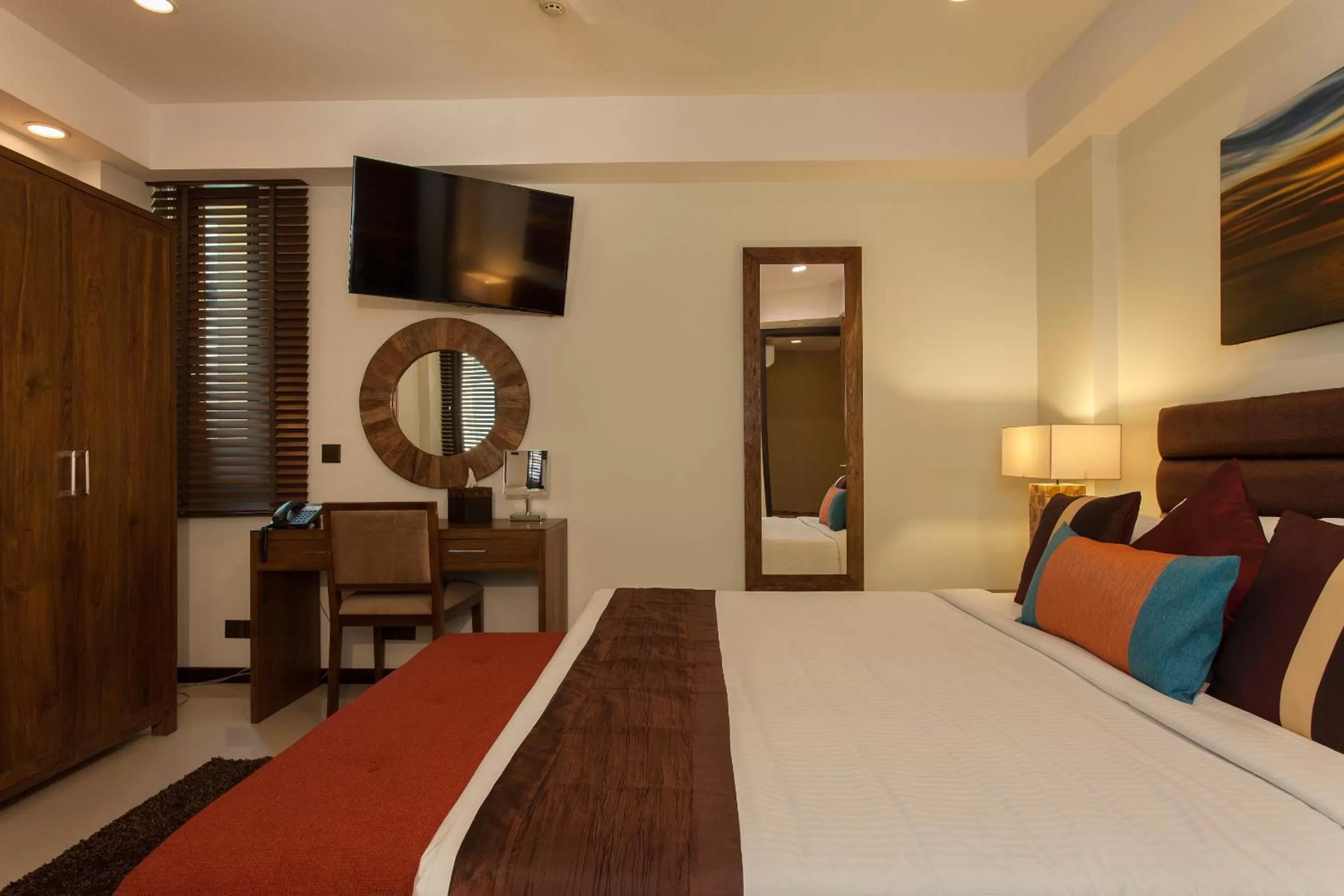 Bed in The Somerset Hotel