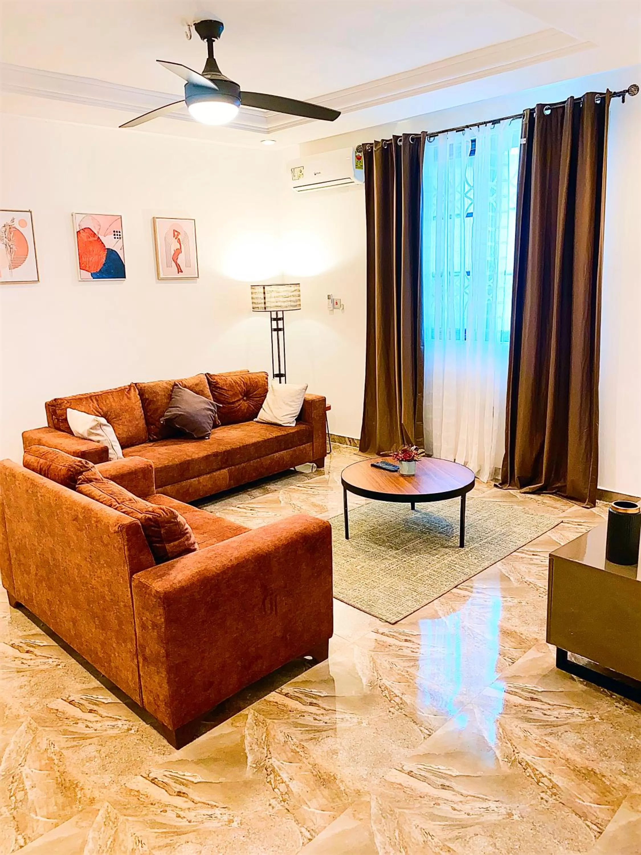 Living room in AIDEN HOMES AND APARTMENTS HOTEl