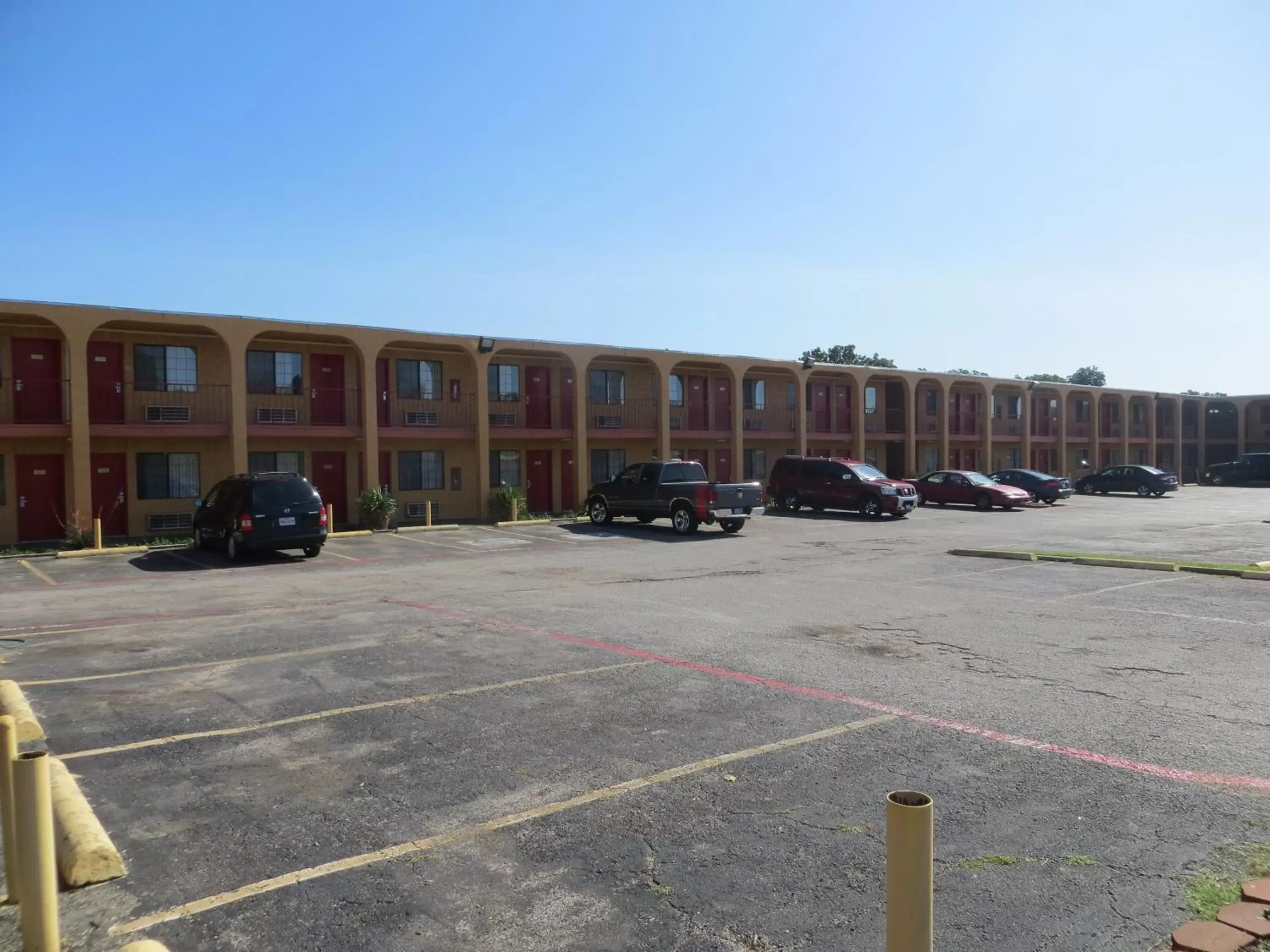 Facade/entrance, Property Building in Welcome Inn