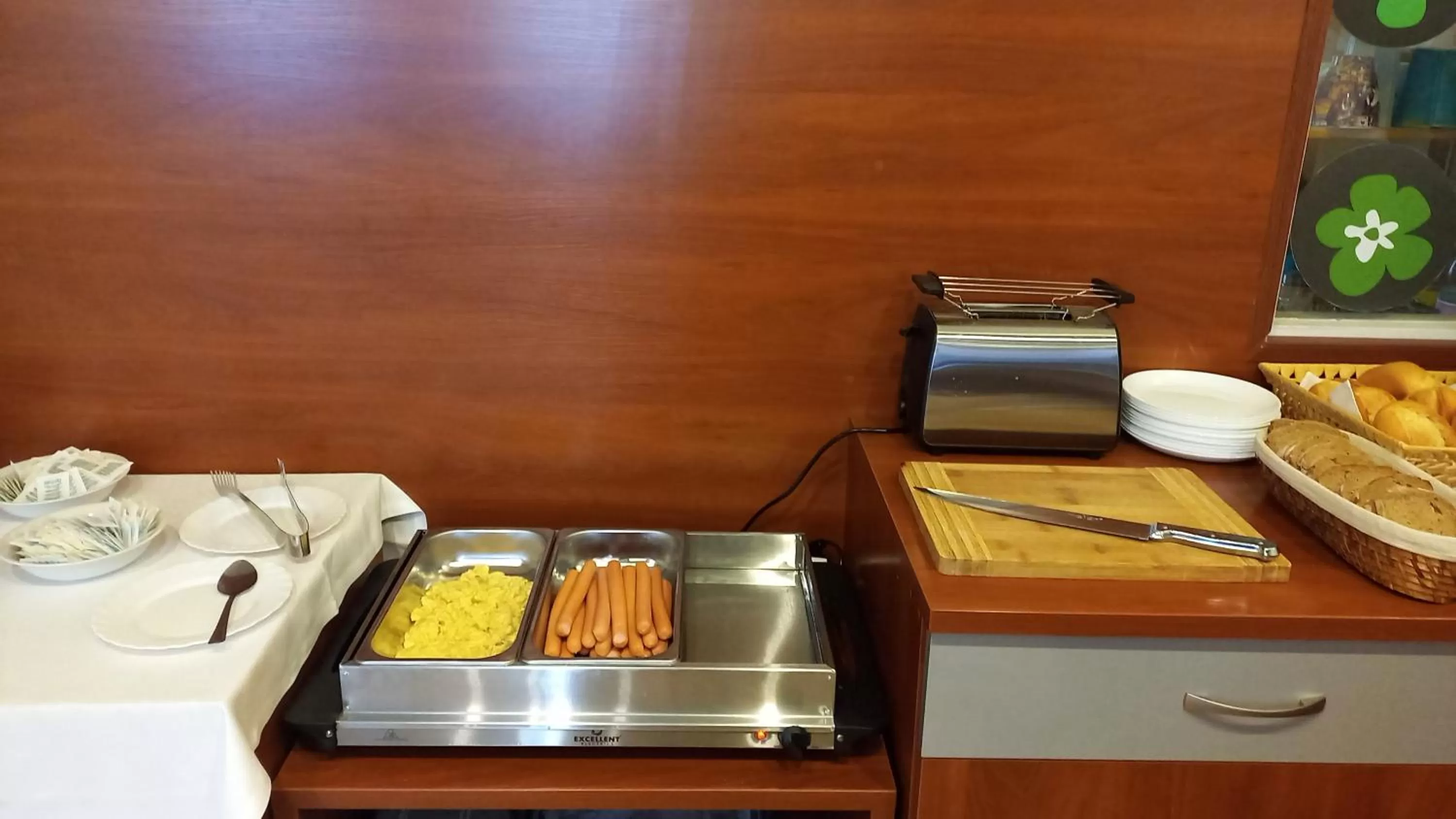 Buffet breakfast in EndHotel Bielany Wroclawskie