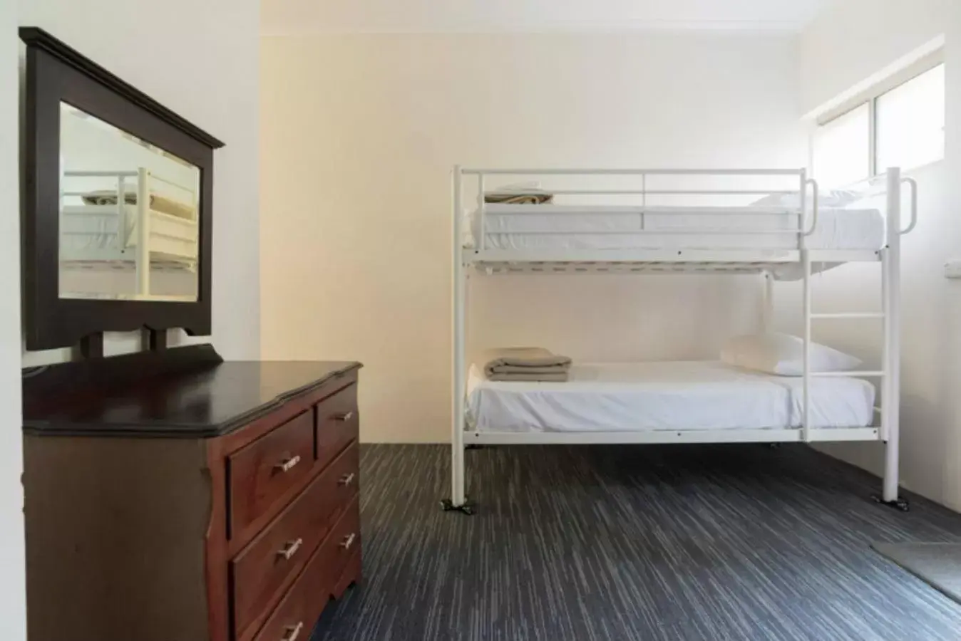 Bunk Bed in Sanctuary Resort Motor Inn