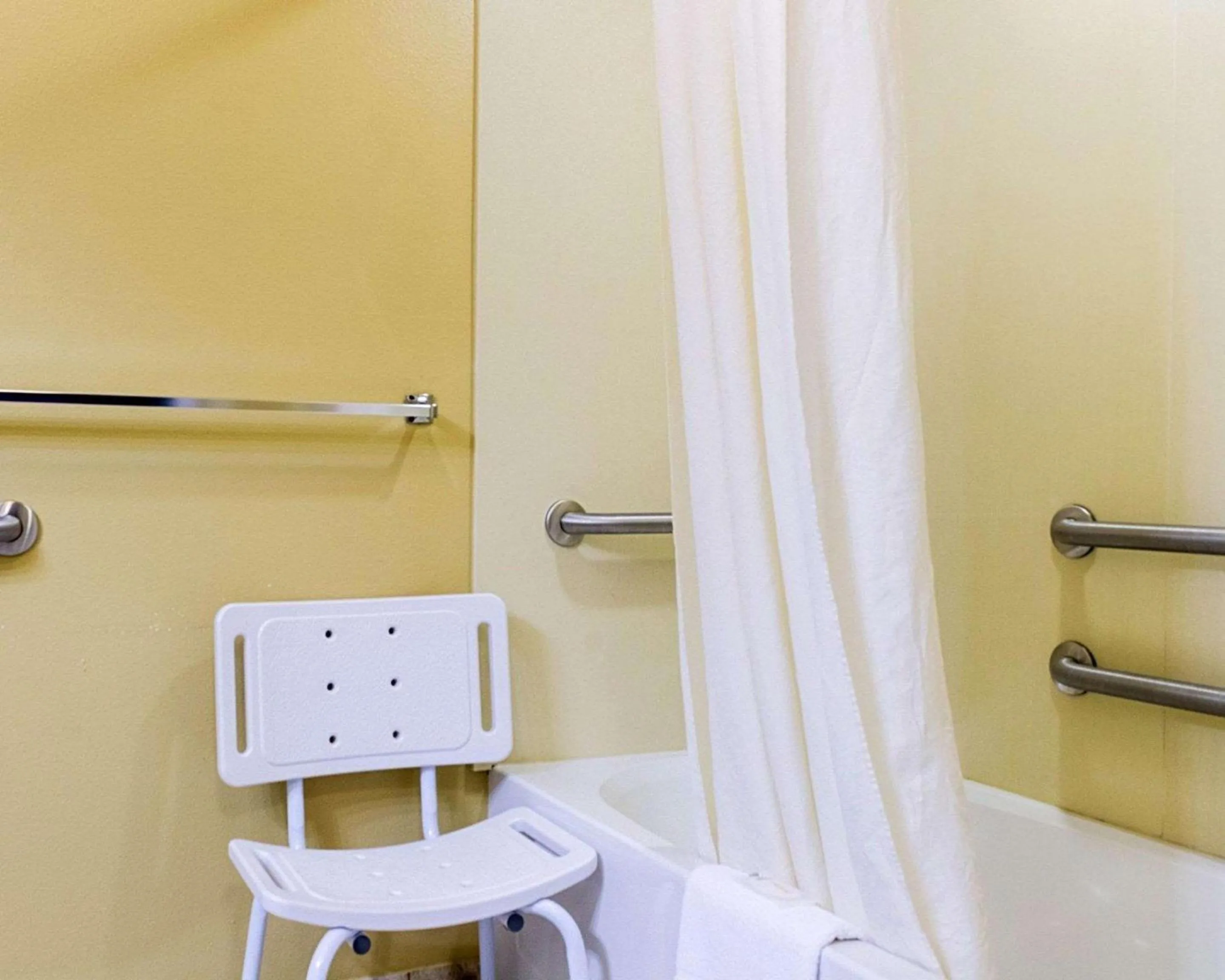 Bathroom in MainStay Suites Minot