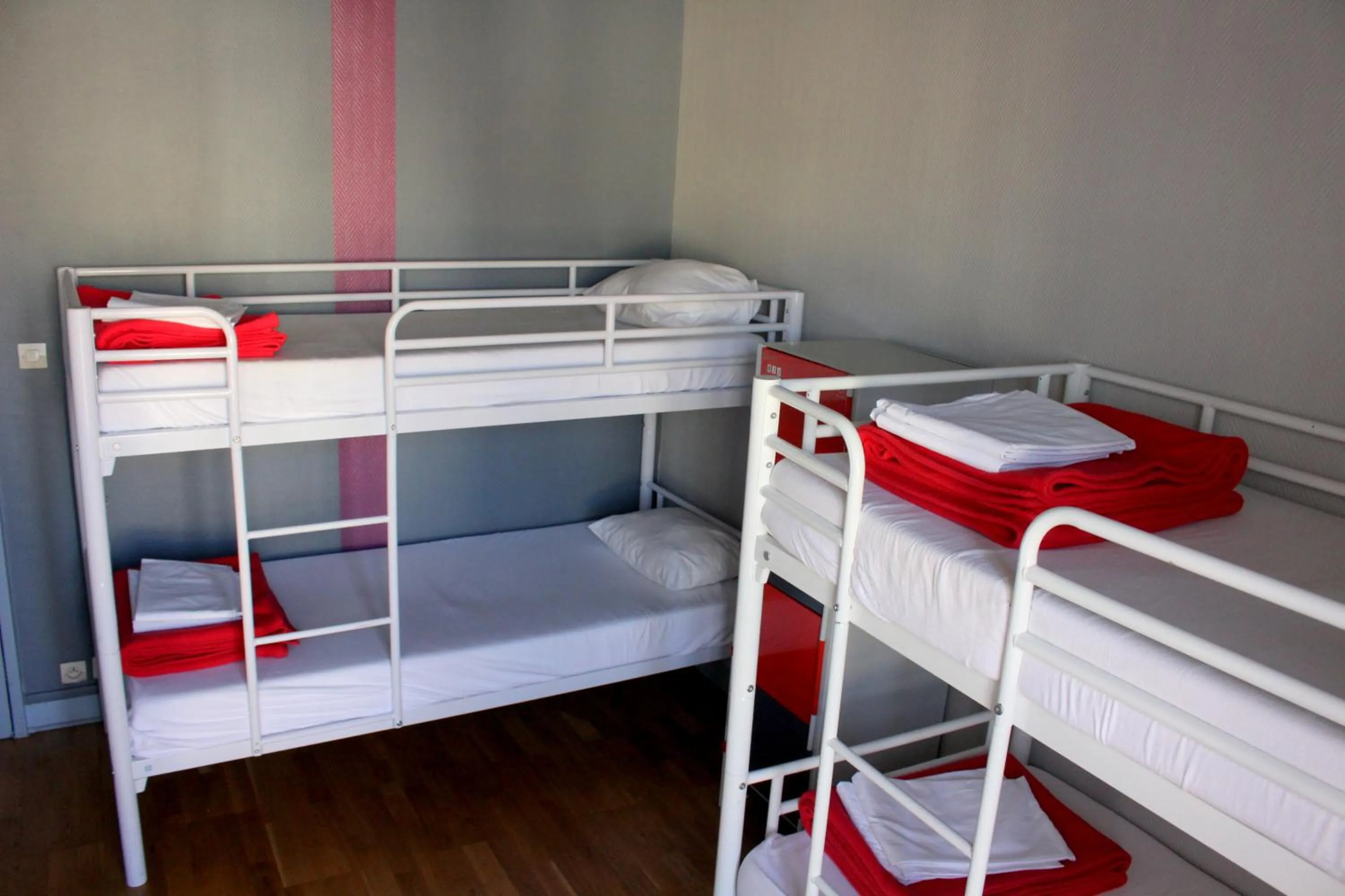 bunk bed in Arty Paris Porte de Versailles by River