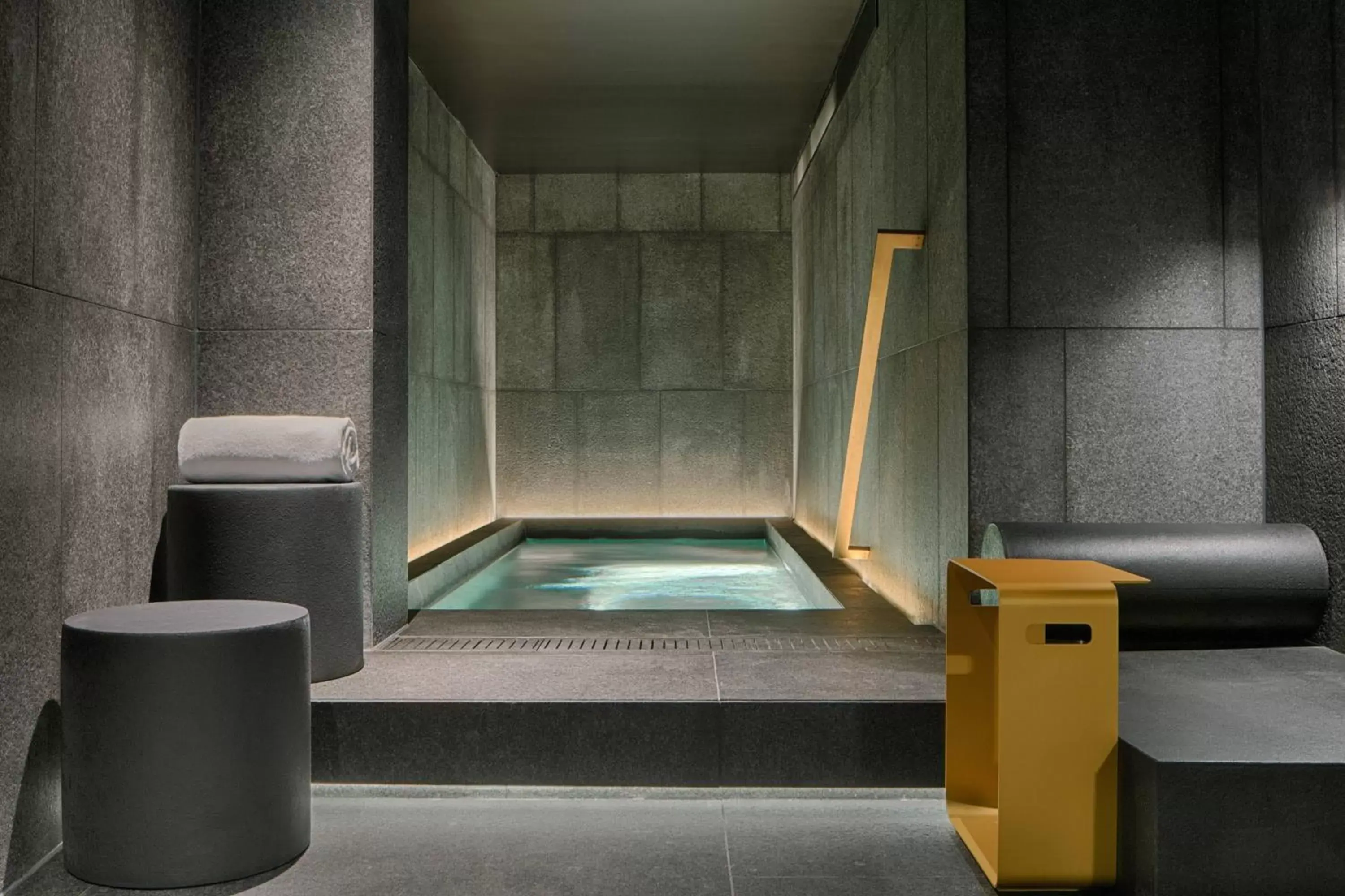 Spa and wellness centre/facilities in W Amsterdam Spa and wellness centre/facilities in W Amsterdam