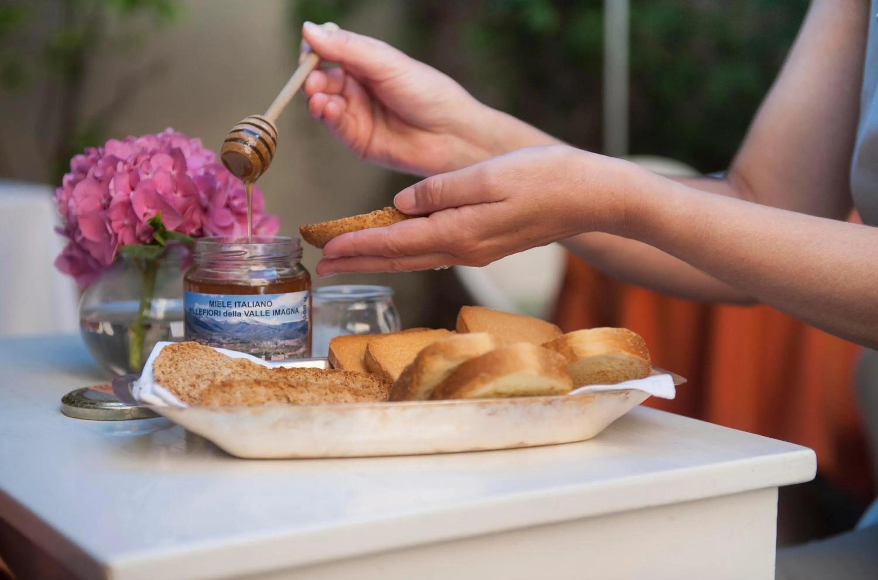 Restaurant/places to eat in Petronilla - Hotel In Bergamo