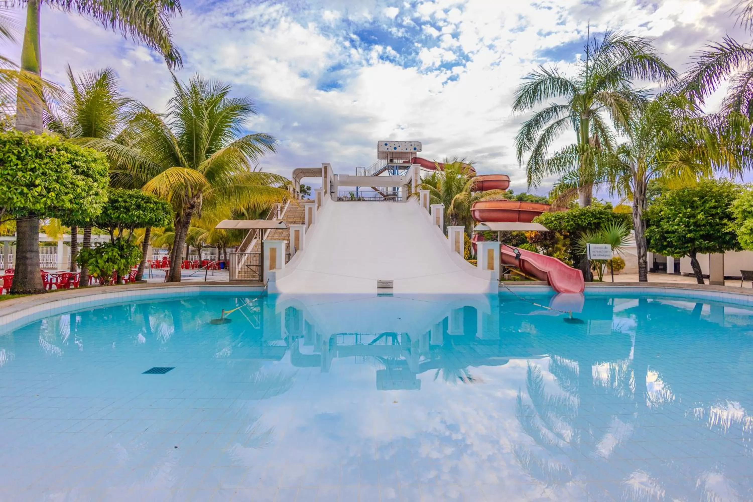 Swimming pool in LACQUA DIROMA III - BVTUR