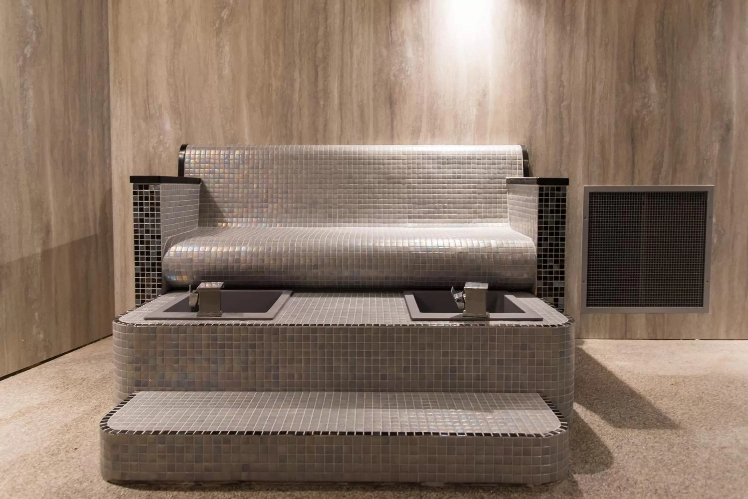 Spa and wellness centre/facilities in No 47 Marine Terrace