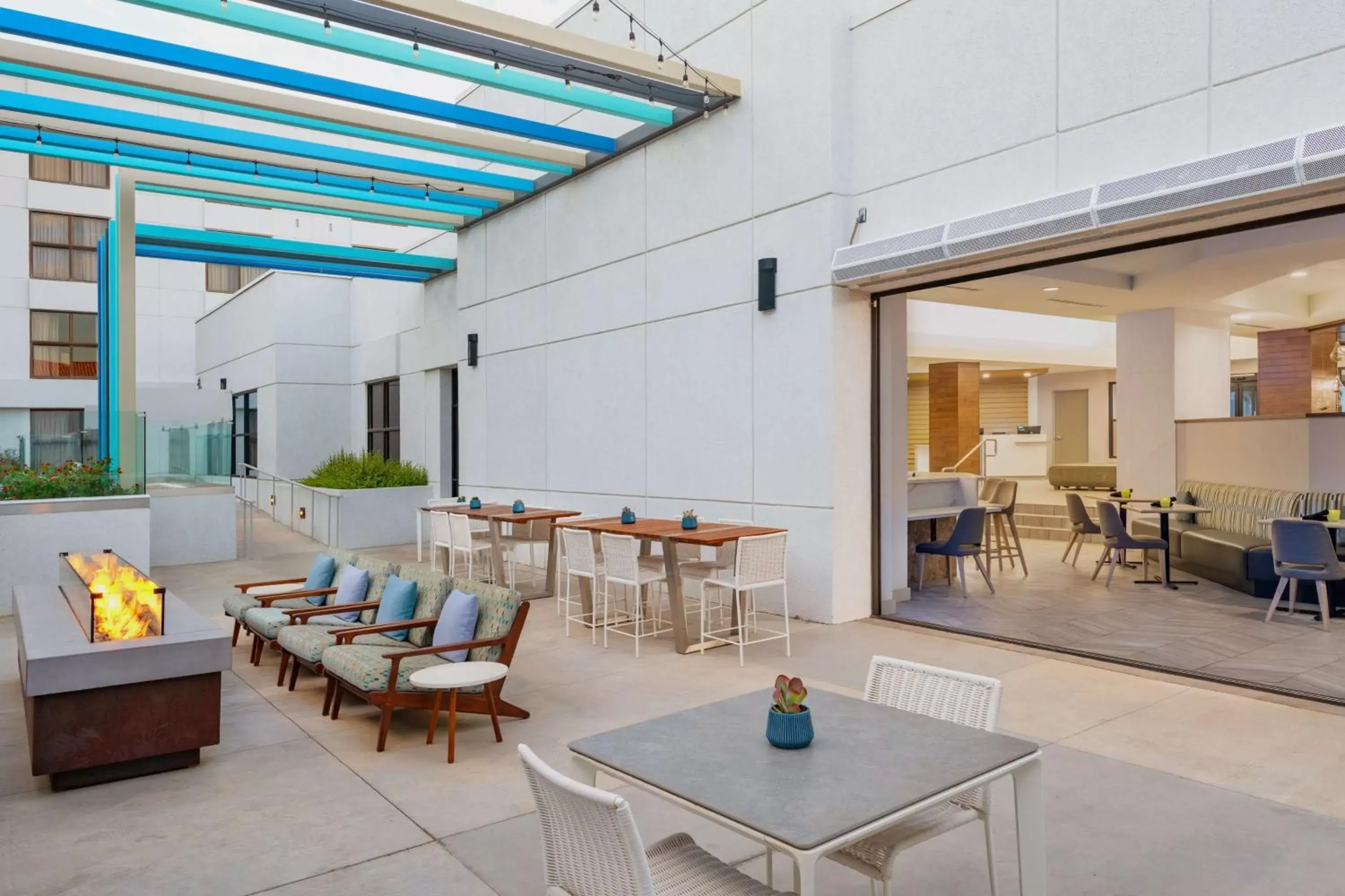 Restaurant/places to eat in DoubleTree by Hilton Chandler Phoenix, AZ Restaurant/places to eat in DoubleTree by Hilton Chandler Phoenix, AZ