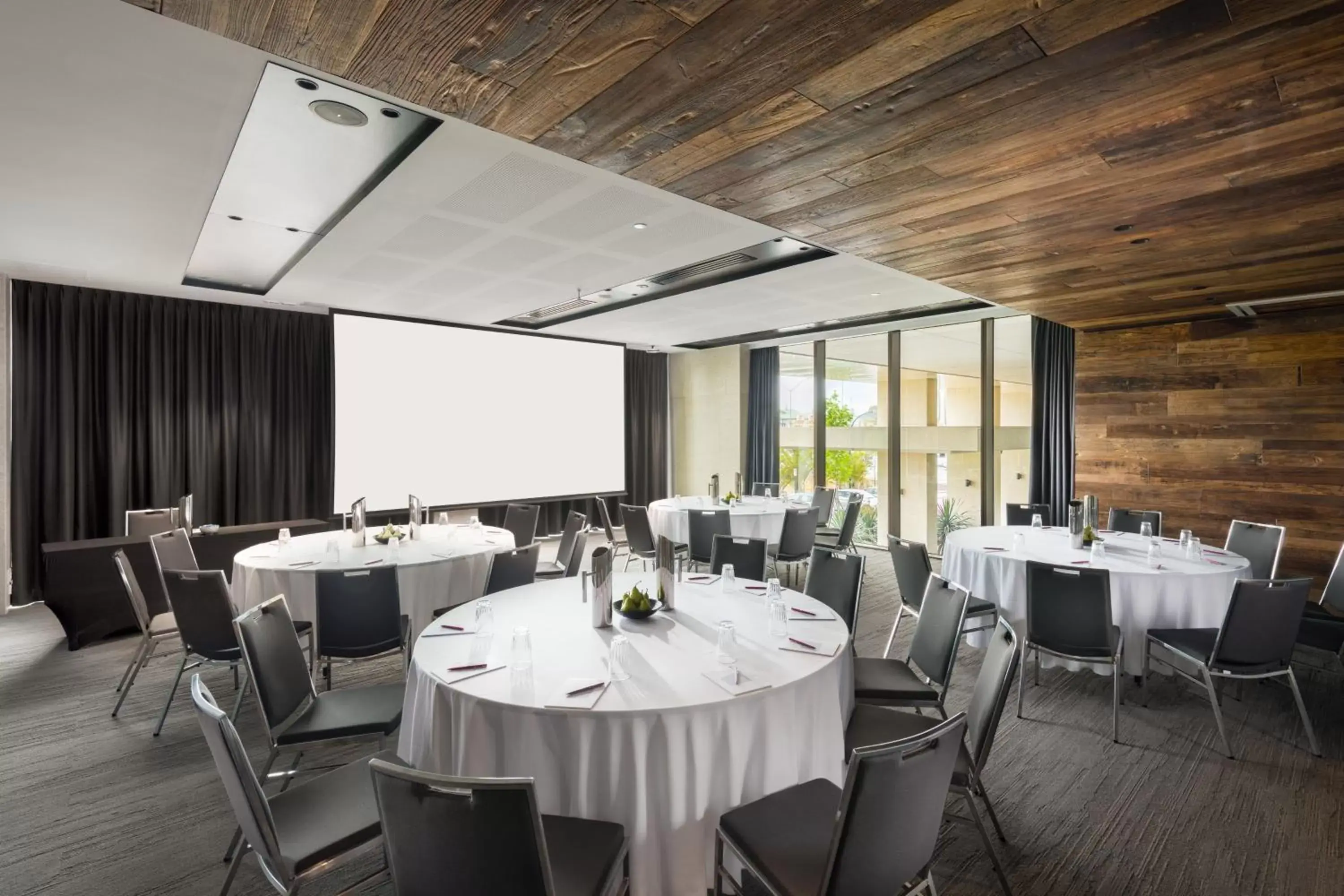 Meeting/conference room in Aloft Perth