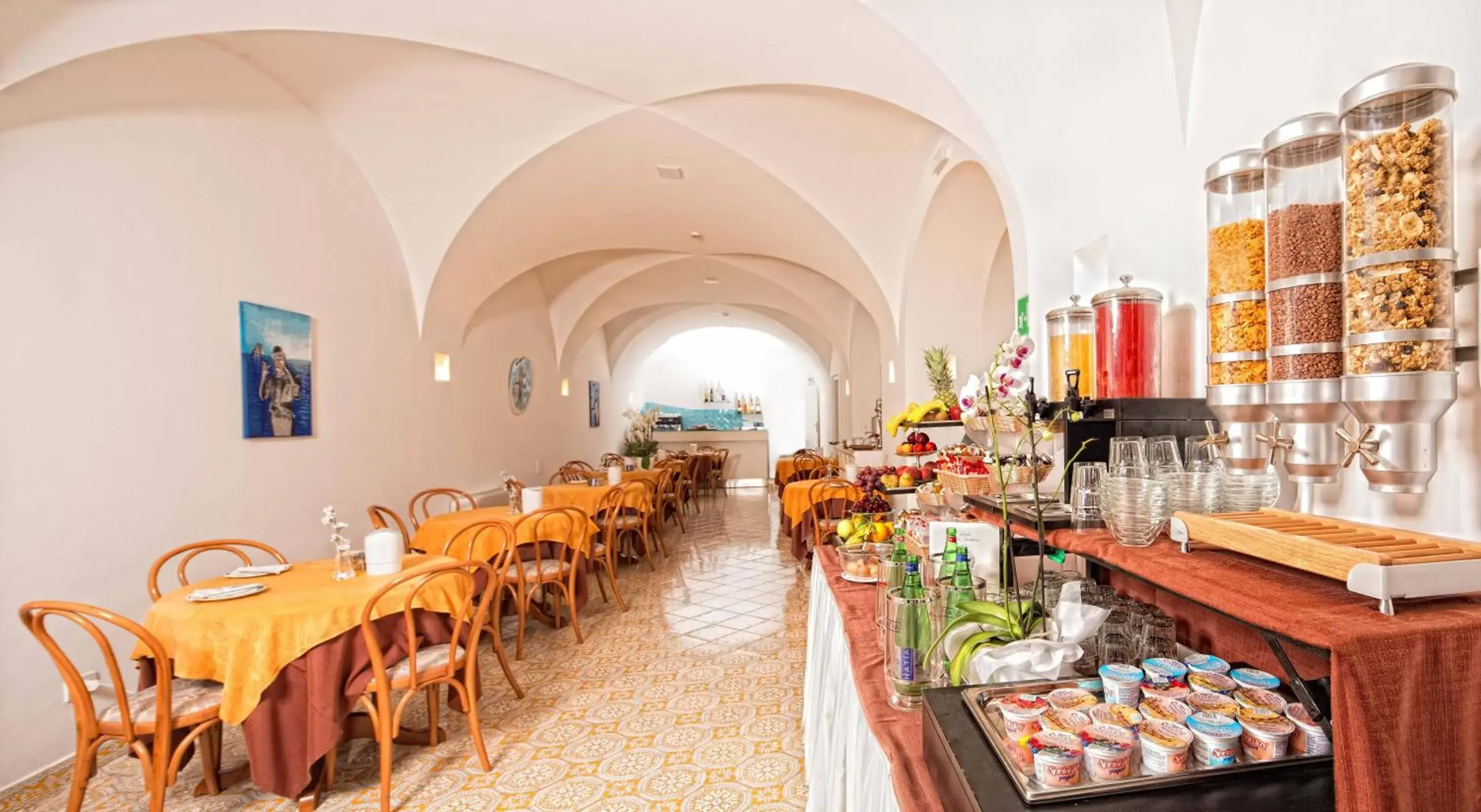 Restaurant/Places to Eat in Hotel San Felice