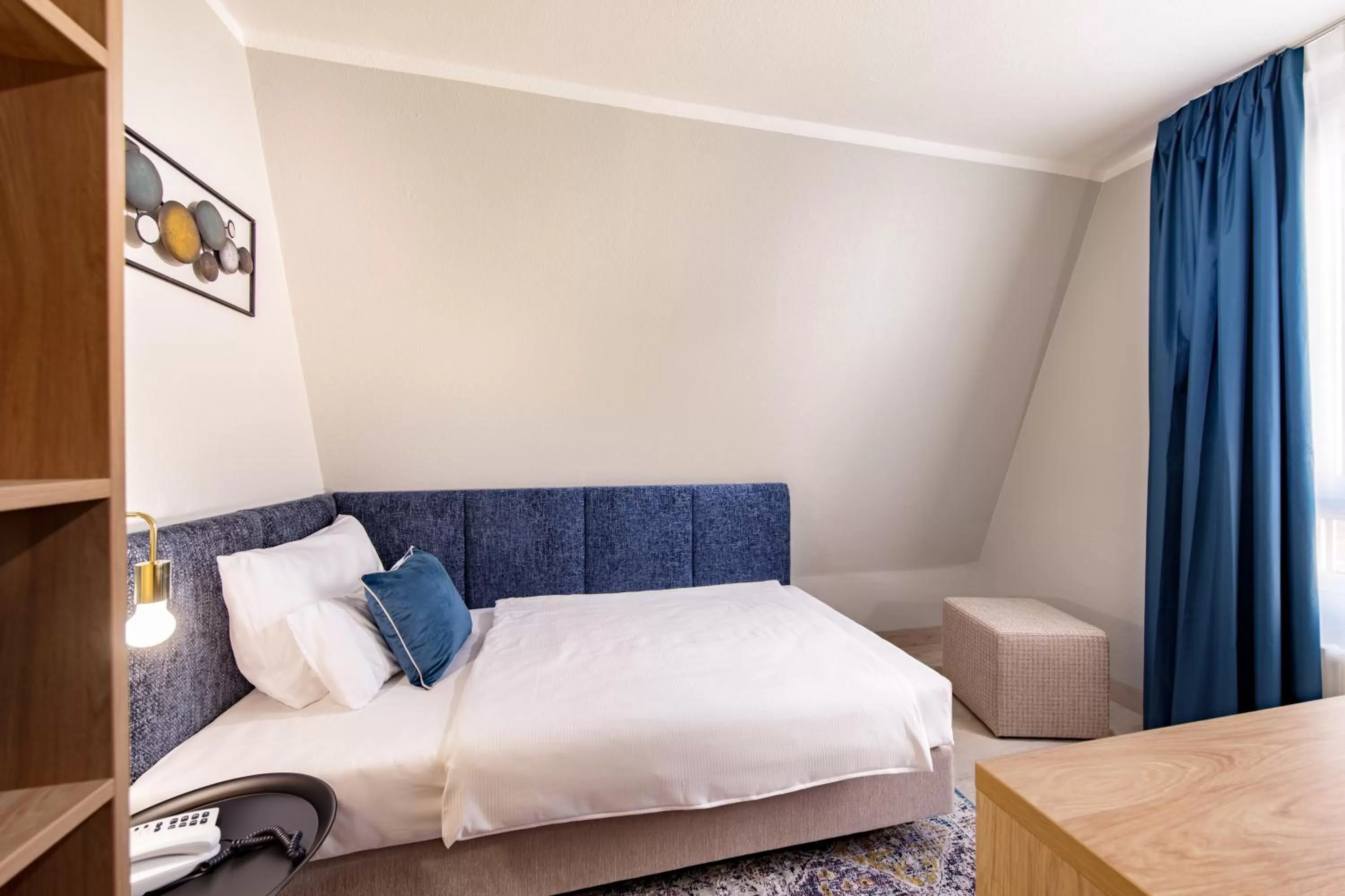 Bed in Aspire Elements Reutlingen, Trademark Collection by Wyndham