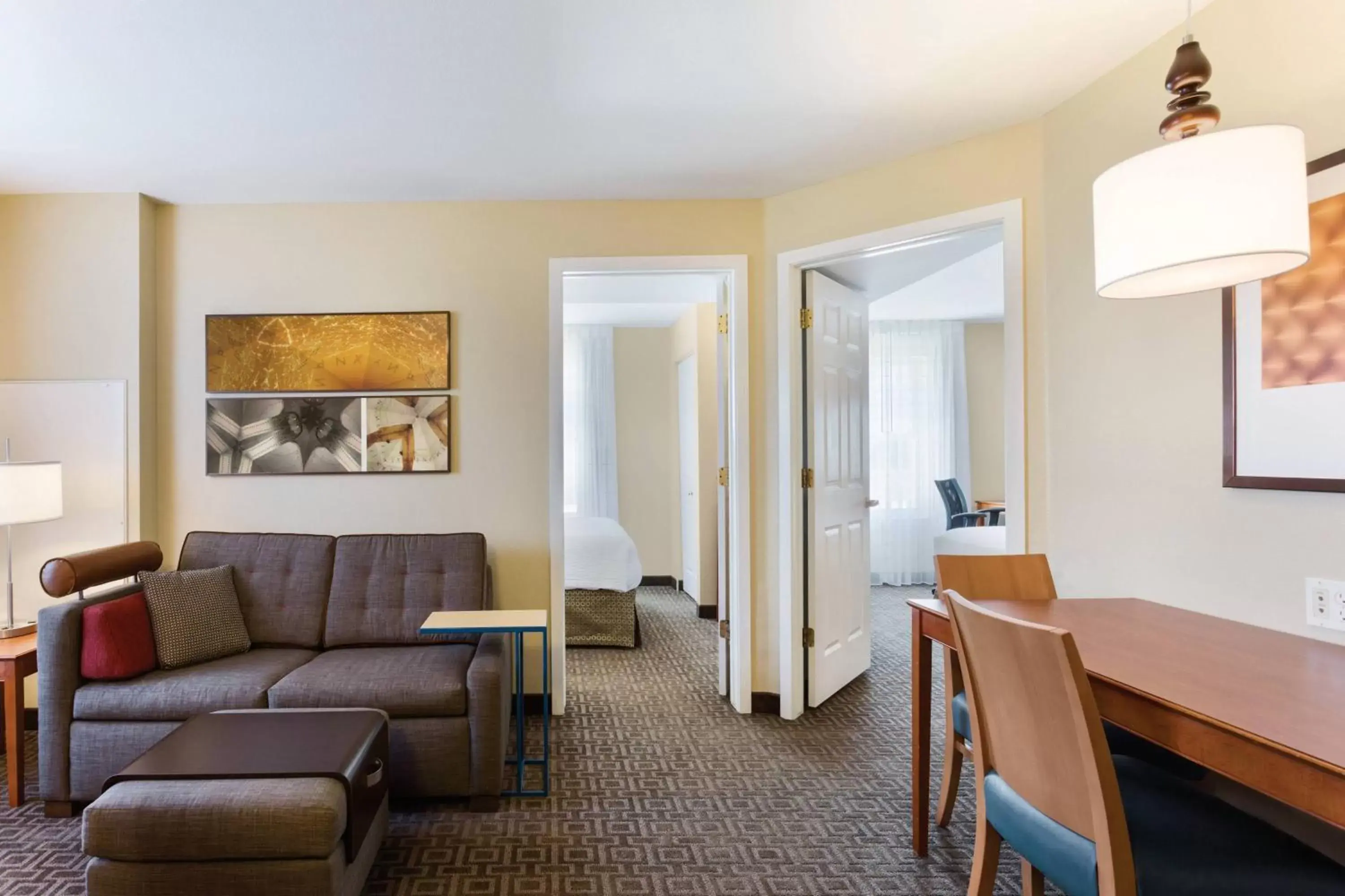 Bedroom, Seating Area in TownePlace Suites Salt Lake City Layton