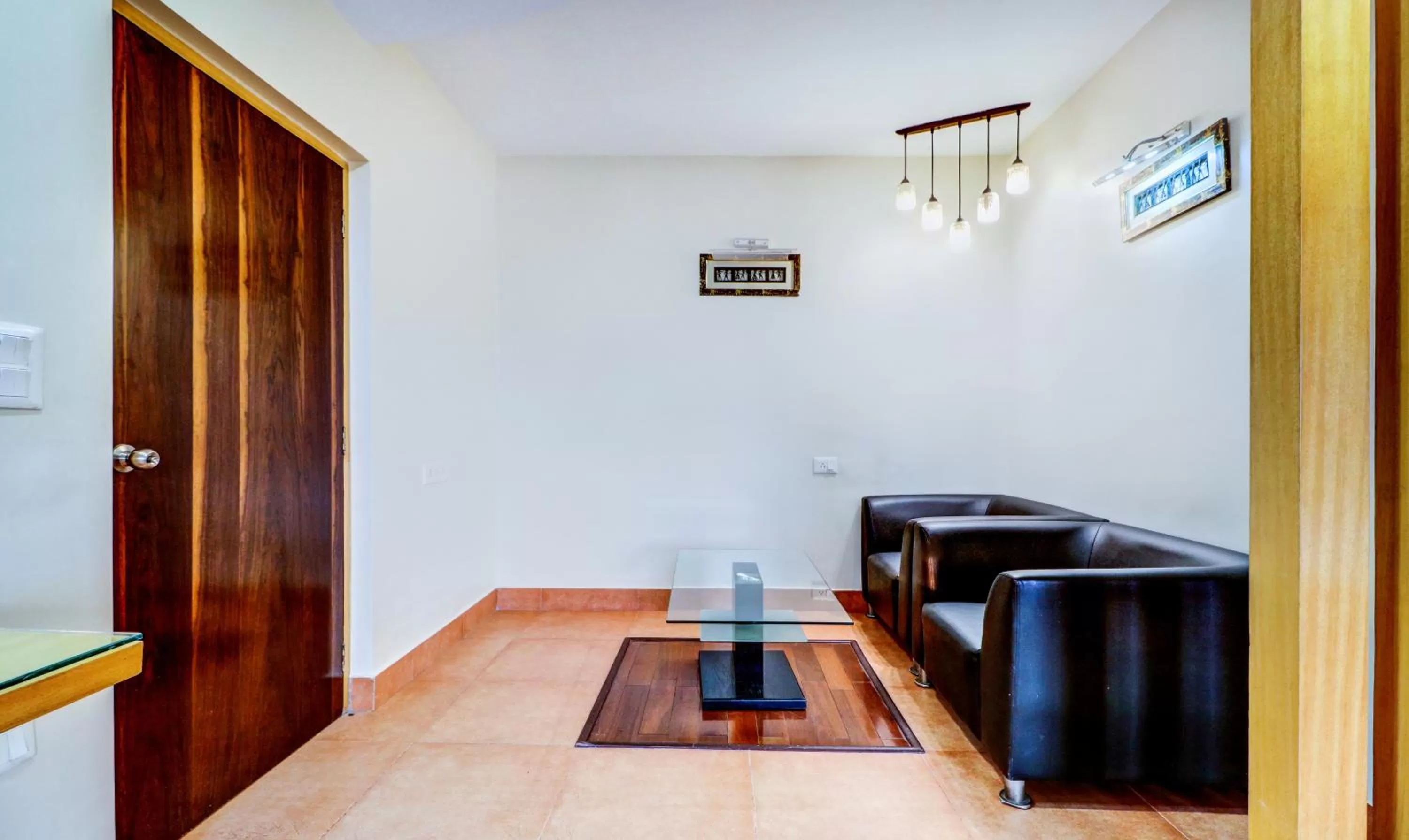 Seating area in Treebo Sreema - 2 km From Salt Lake Sector V