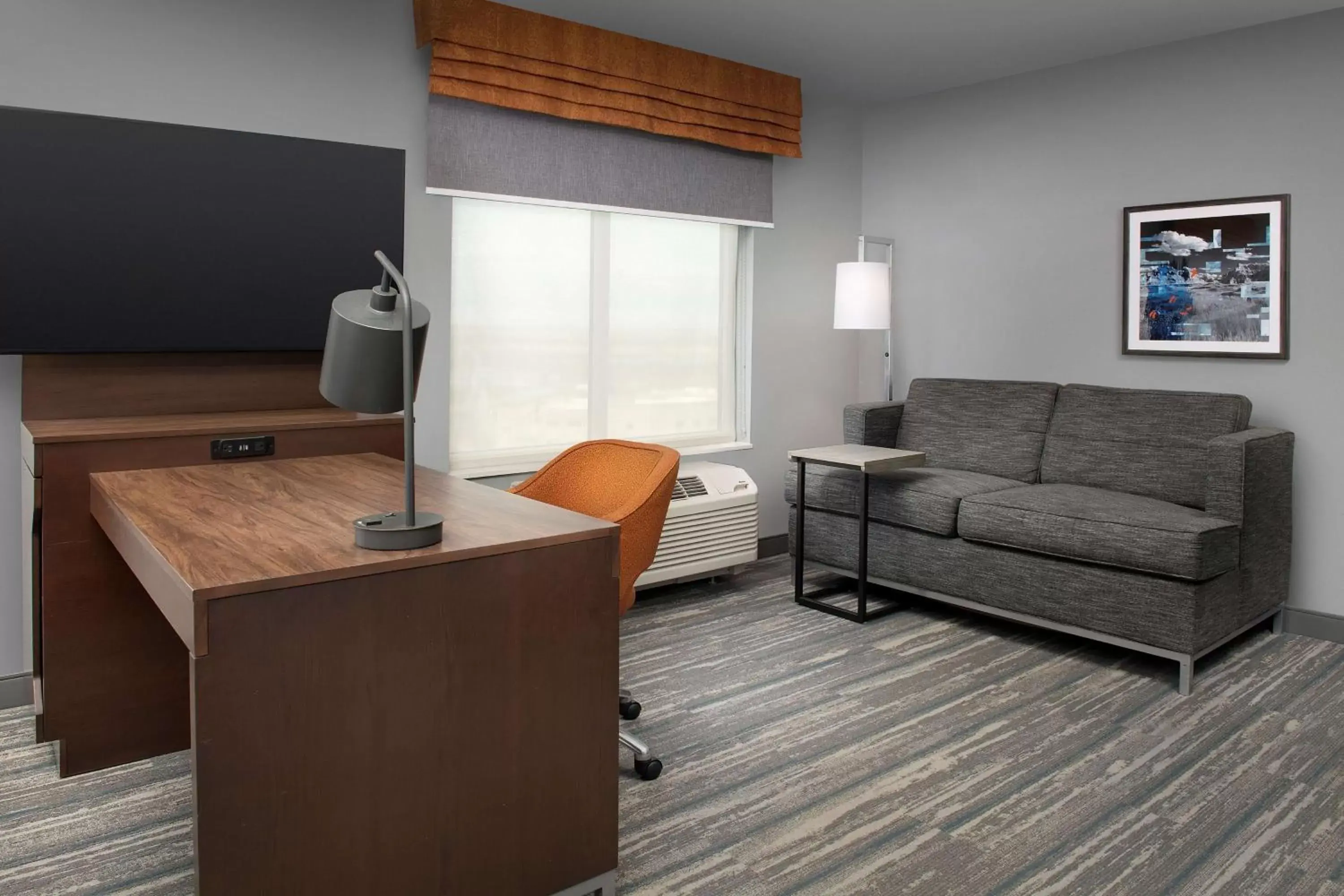 Bedroom, Seating Area in Hampton Inn & Suites Rapid City Rushmore, SD