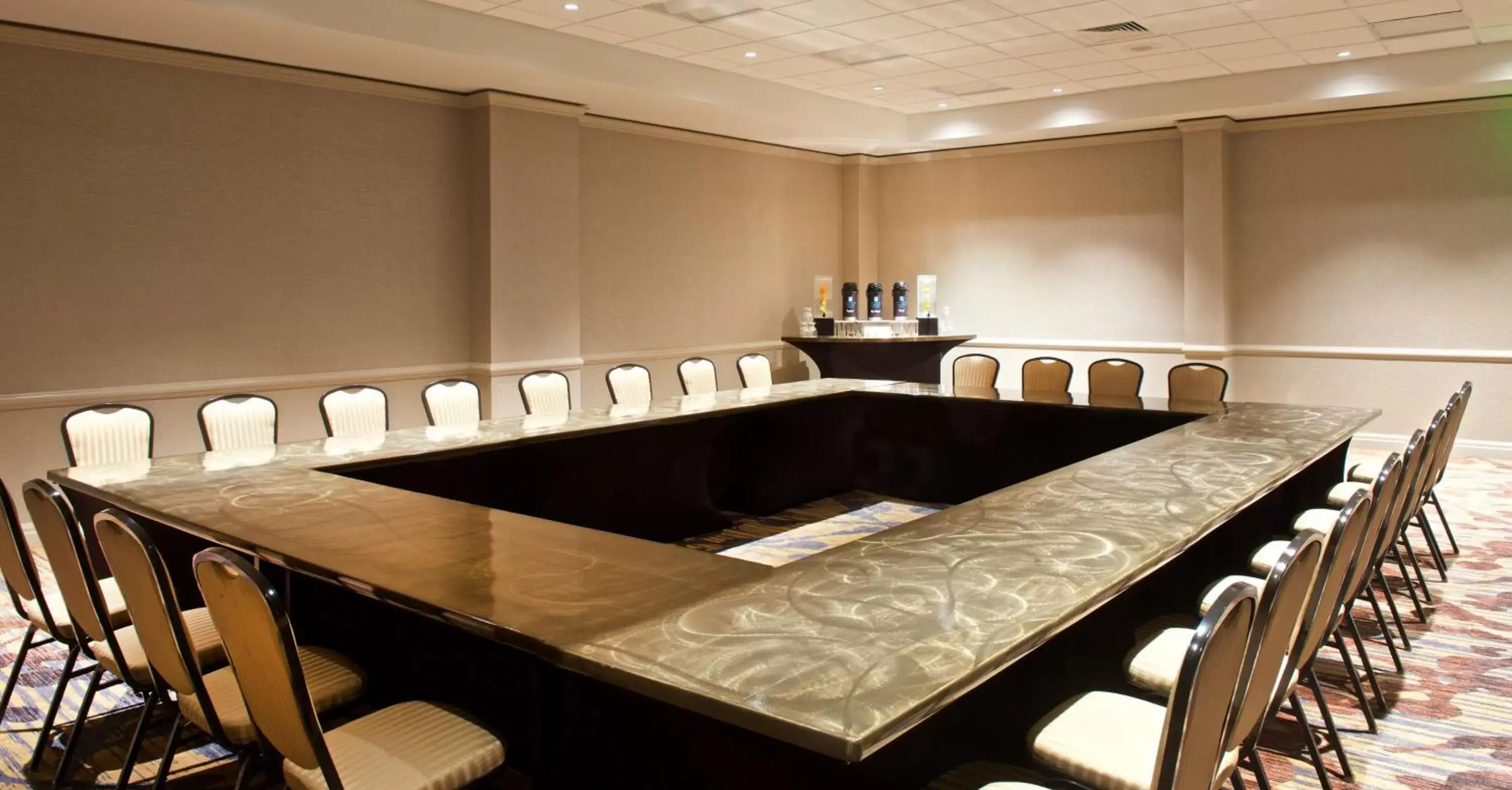 Meeting/conference room in Embassy Suites by Hilton Portland Washington Square