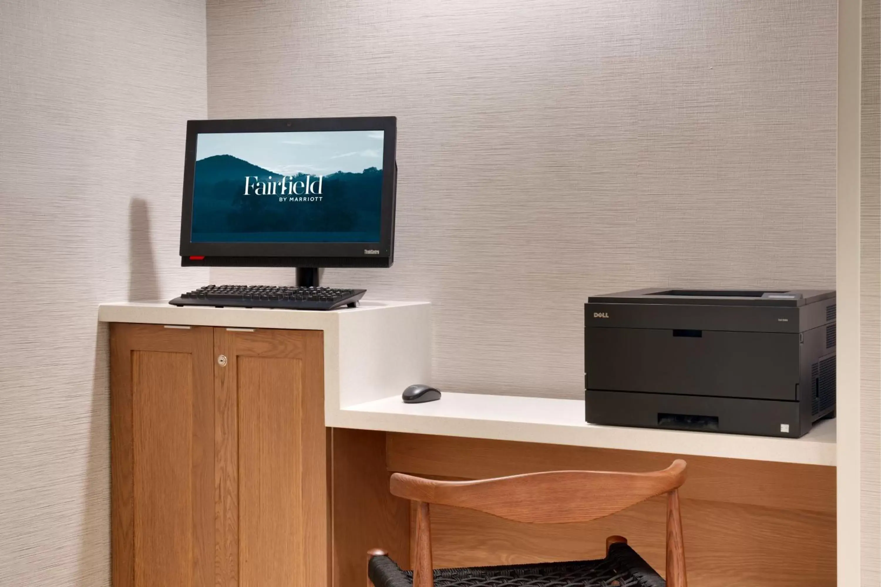 Business facilities, TV/Entertainment Center in Fairfield Inn & Suites by Marriott Albany