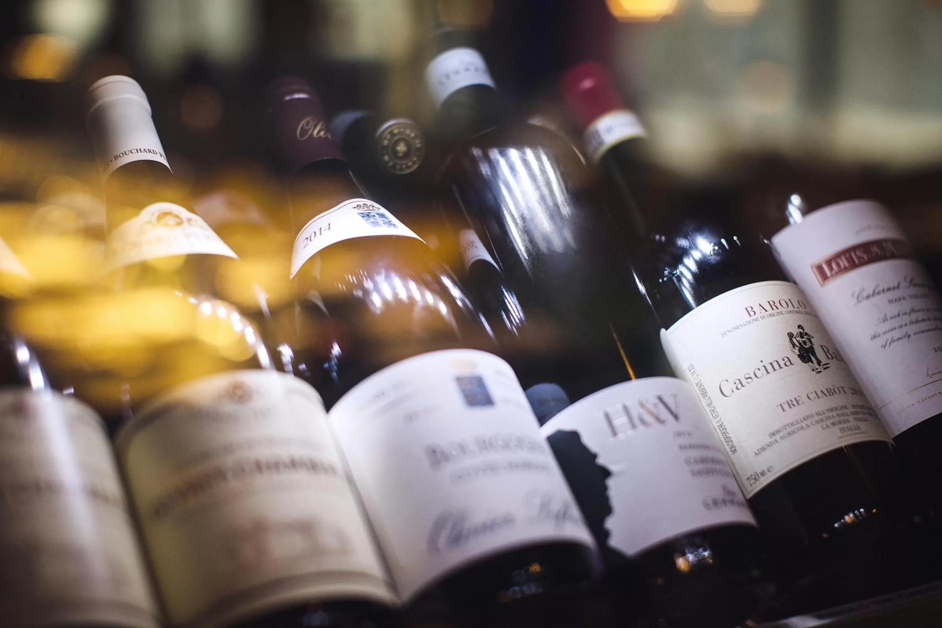 Restaurant/places to eat in Vox Hotel