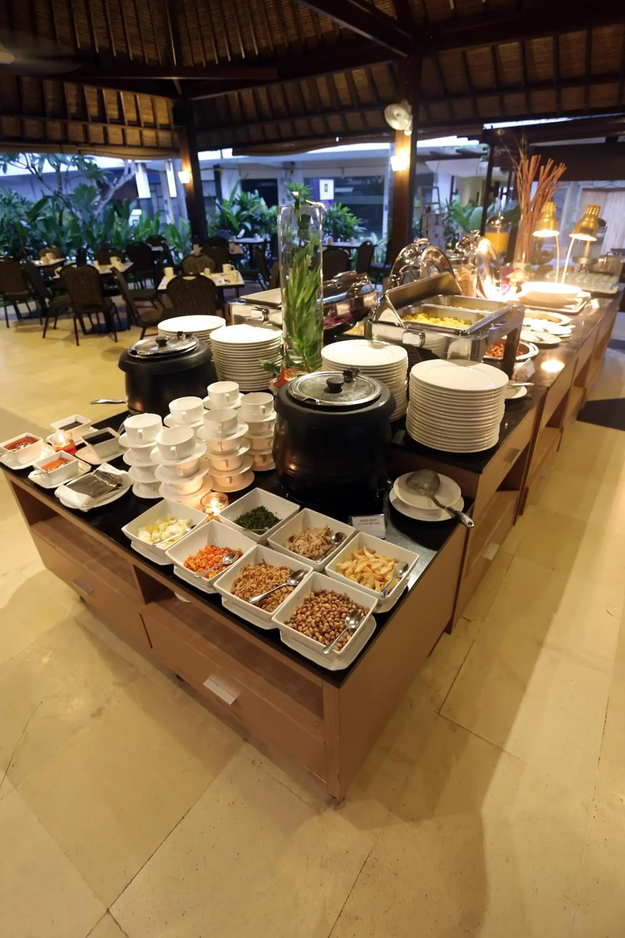 Restaurant/places to eat in Kuta Central Park Hotel Restaurant/places to eat in Kuta Central Park Hotel