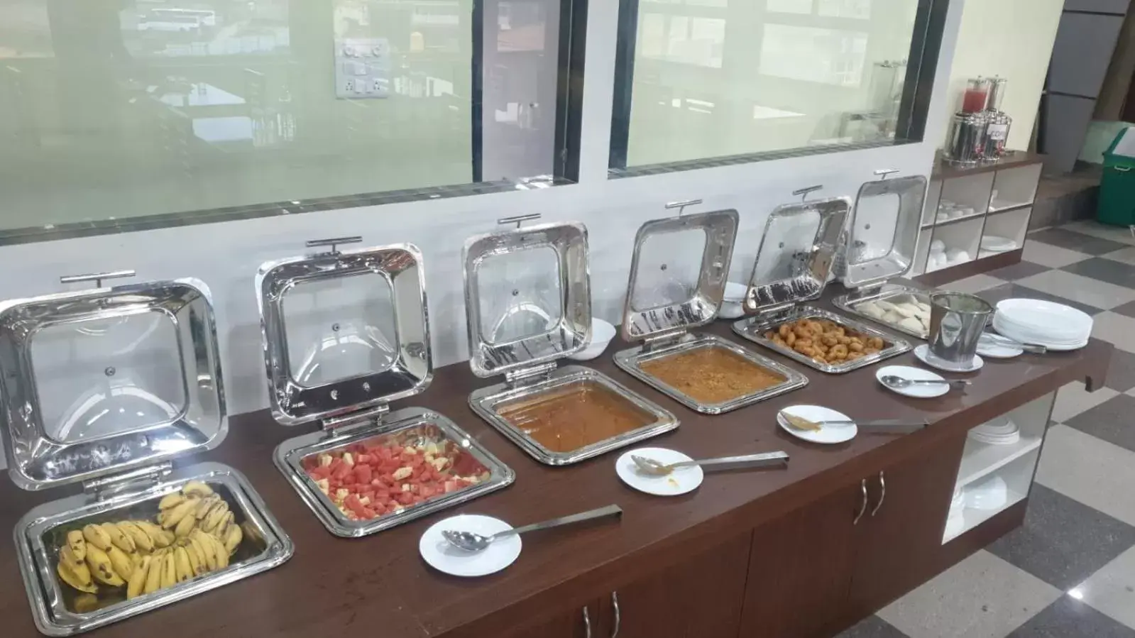 Restaurant/places to eat in Hotel La Gowri, Coorg Restaurant/places to eat in Hotel La Gowri, Coorg