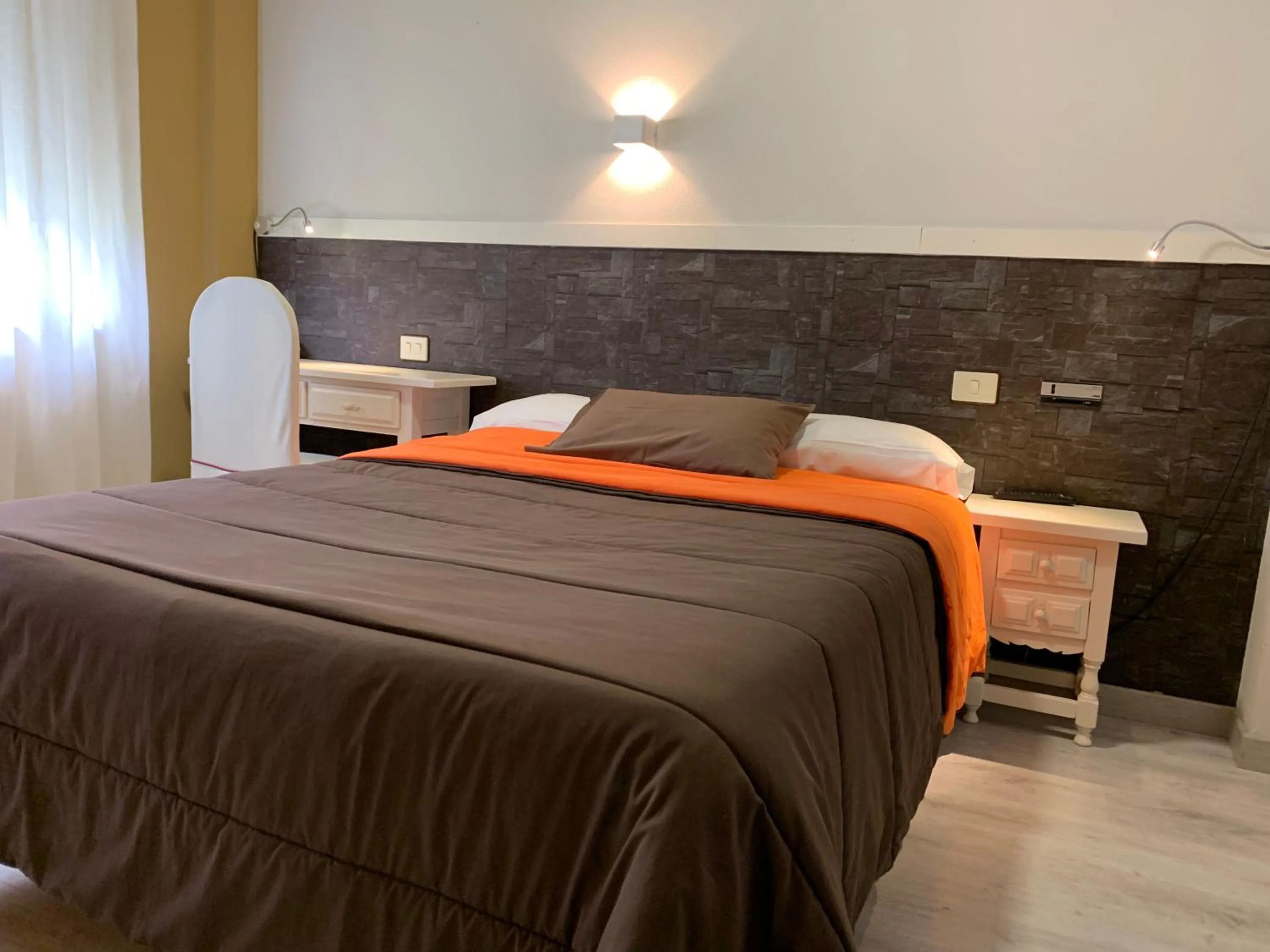 Bedroom, Bed in Hotel Los Olmos