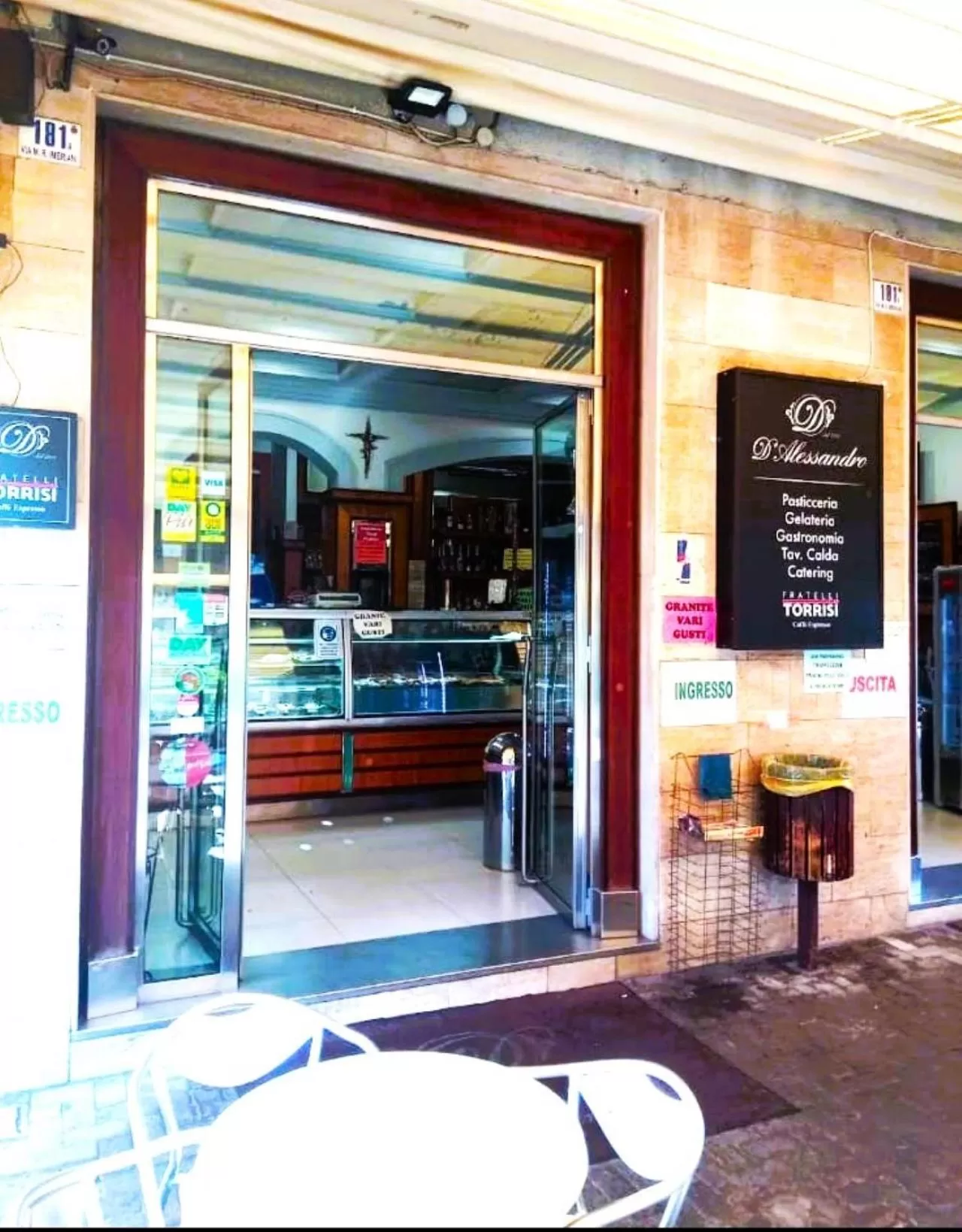 Lounge or bar in B&B ONE