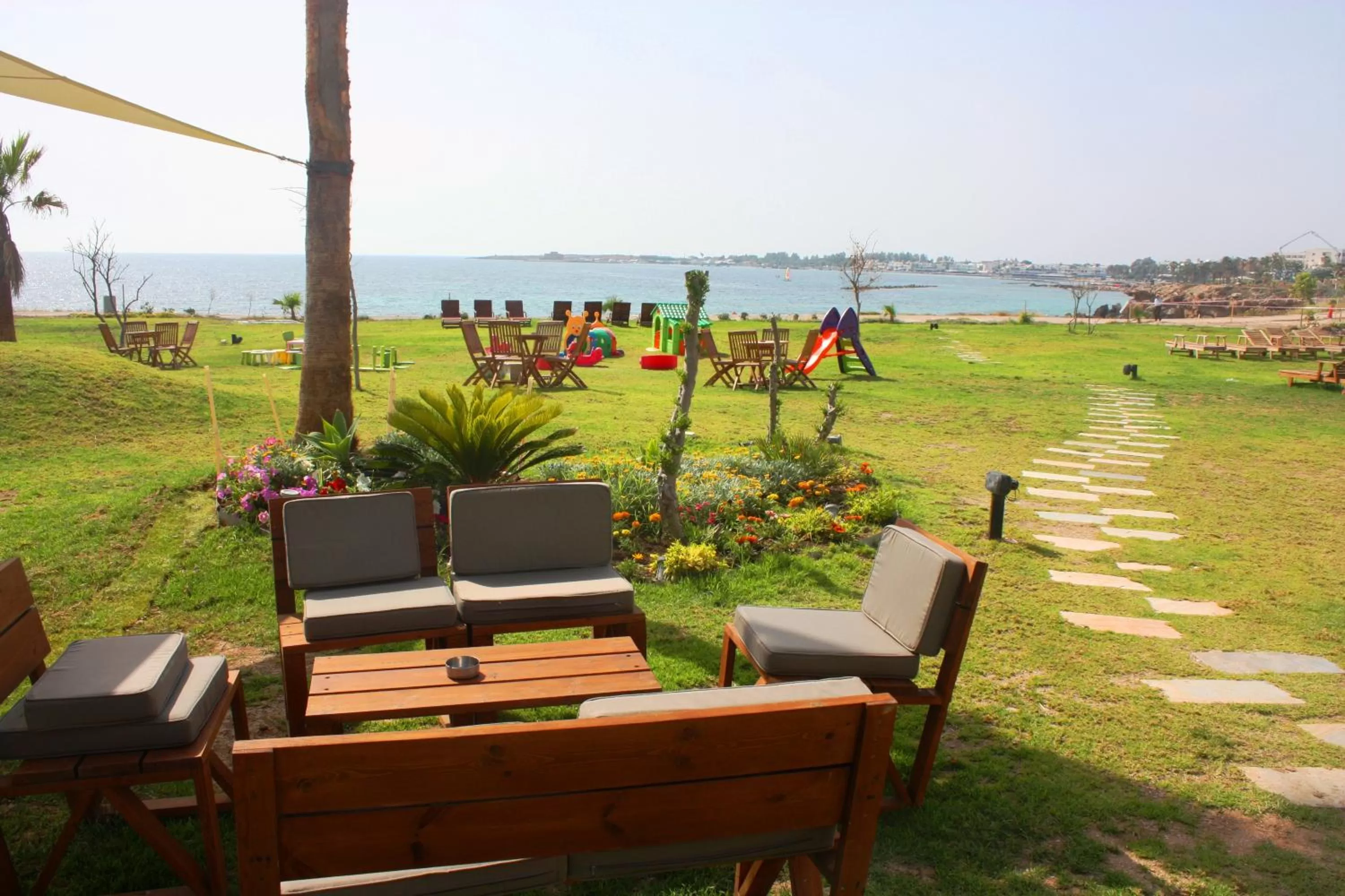 Area and facilities in Amphora Hotel & Suites